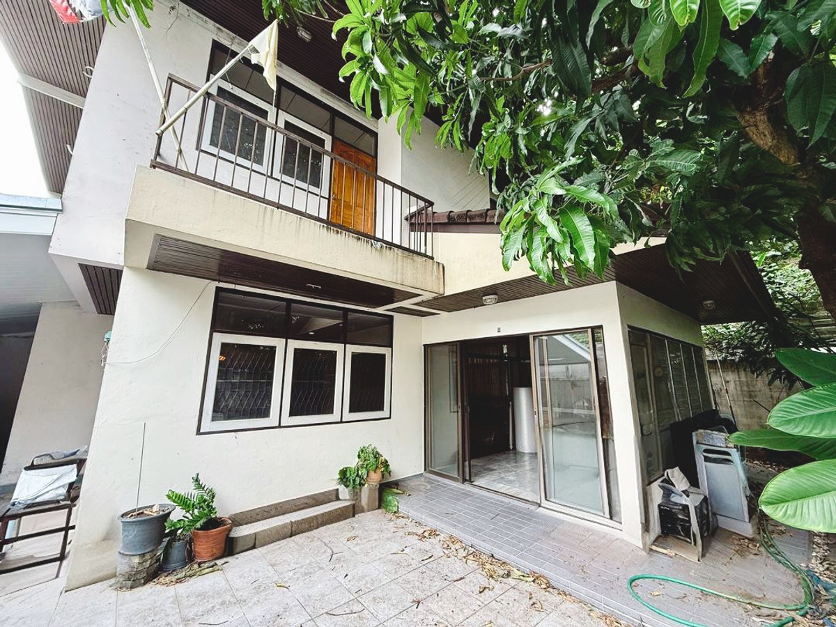 ให้เช่าบ้านสุขุมวิท อโศก ทองหล่อ : ให้เช่า บ้านเดี่ยว สุขุมวิท 26      เลี้ยงสัตว์ได้      ทำธุรกิจได้ 