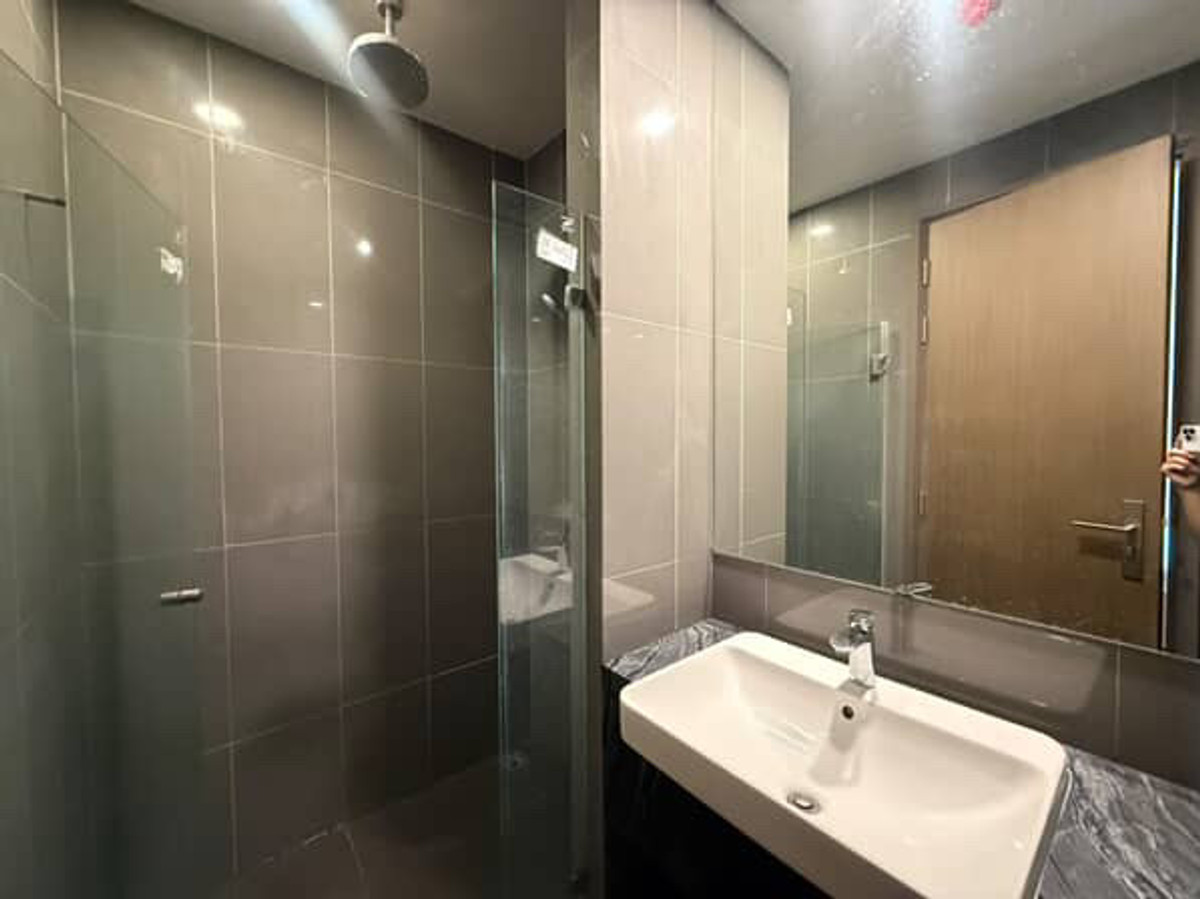 ให้เช่าคอนโดสยาม จุฬา สามย่าน : ⚡️Ashton chula silom แต่งครบ ใกล้จุฬา 35 Sqm 25,000 ถูกสุดในตึก⚡️สนใจนัดชม พัตเตอร์ 0928895628 line:plustor_ss