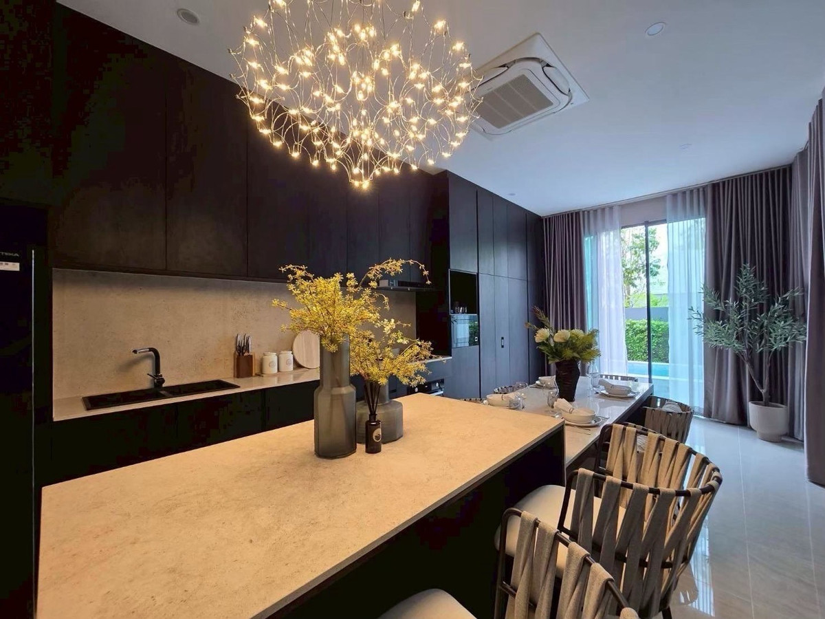 ให้เช่าบ้านเลียบทางด่วนรามอินทรา : ✅✅ให้เช่า The Honor โยธินพัฒนา ขนาด 455 Sq.m  3 bed 4 bath เพียง 350,000/ Month ติดต่อ 086-795-9997 (จิมมี่)