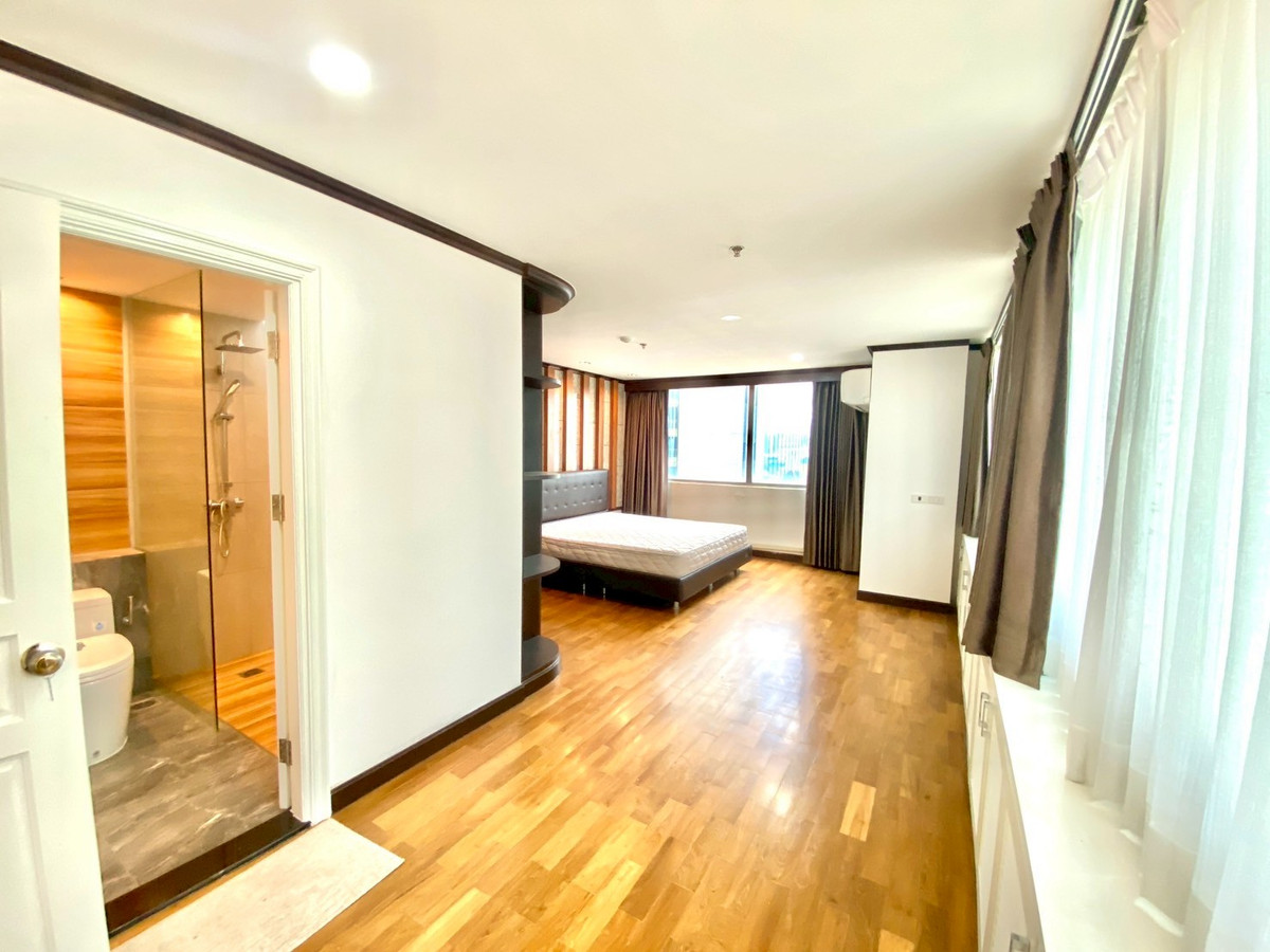 ขายคอนโดสุขุมวิท อโศก ทองหล่อ : ขาย คอนโด​ อโศก เพลส ถนน สุขุมวิท 21 แขวงคลองเตย เขตวัฒนา กทม. วิวสวย 180 องศา รอบด้าน