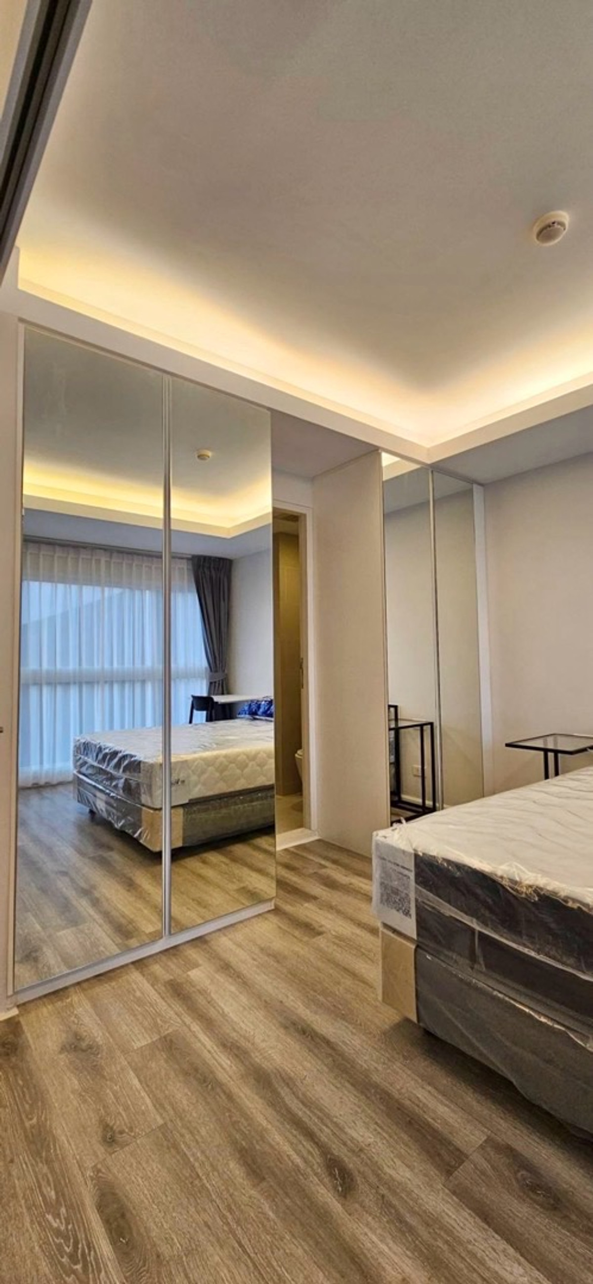 ให้เช่าคอนโดแจ้งวัฒนะ เมืองทอง : 📍 โครงการ : Double Lake Condominium Phase 2🚝 ใกล้ : MRT สายสีชมพู สถานีทะเลสาบเมืองทองธานี 💵 ราคาเช่า : 13,000 บาท / เดือน