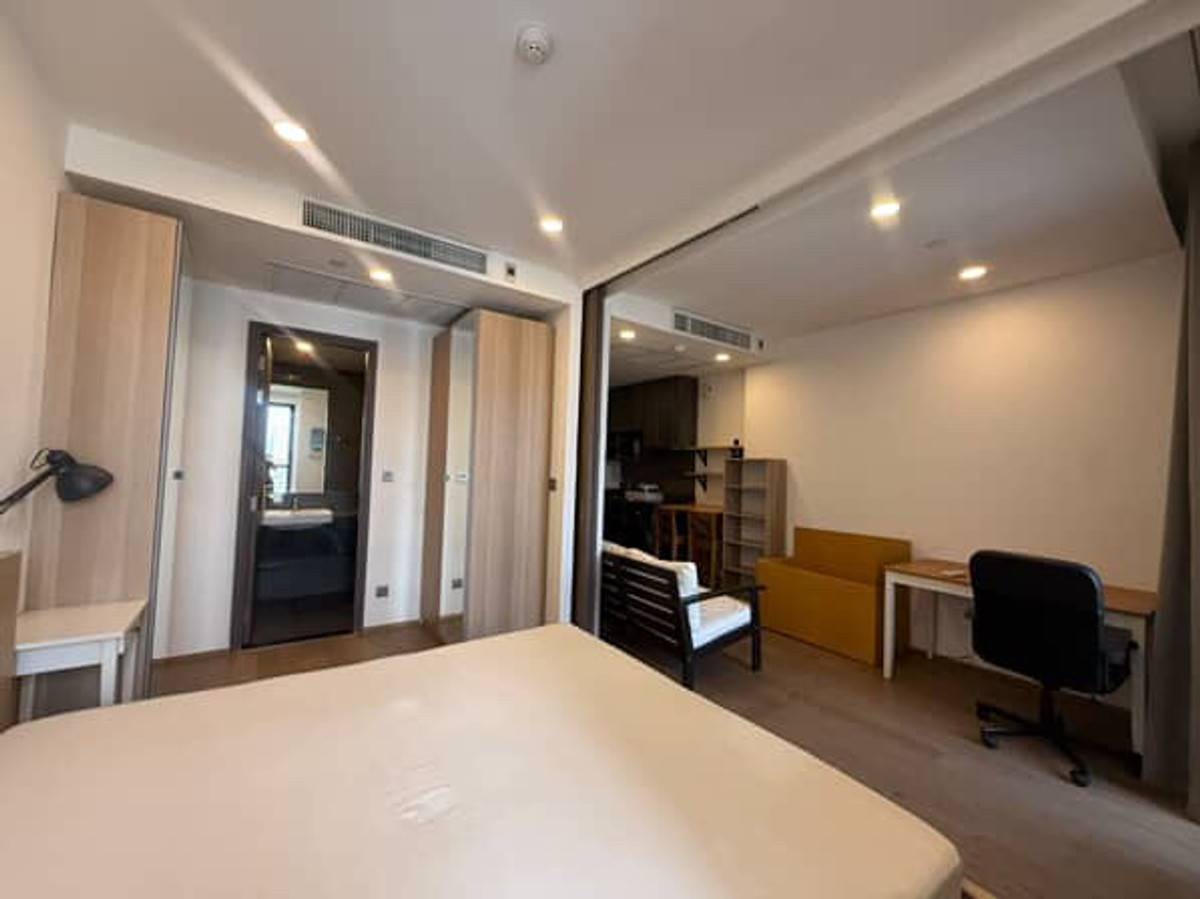 ให้เช่าคอนโดสยาม จุฬา สามย่าน : ⚡️Ashton chula silom แต่งครบ ใกล้จุฬา 35 Sqm 25,000 ถูกสุดในตึก⚡️สนใจนัดชม พัตเตอร์ 0928895628 line:plustor_ss