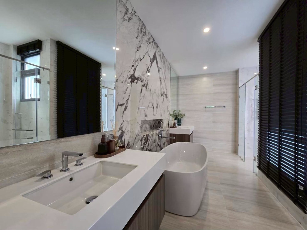 ให้เช่าบ้านเลียบทางด่วนรามอินทรา : ✅✅ให้เช่า The Honor โยธินพัฒนา ขนาด 455 Sq.m  3 bed 4 bath เพียง 350,000/ Month ติดต่อ 086-795-9997 (จิมมี่)