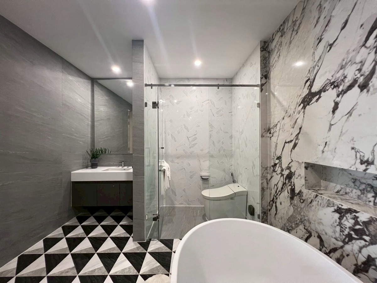 ให้เช่าบ้านเลียบทางด่วนรามอินทรา : 📌|For Rent| ดิ ออเนอร์ โยธินพัฒนา The Honor Yothinpattana ขนาด 564 Sq.m 5 bed 7 bath เพียง 450,000/ month ติดต่อ 086-795-9997 (จิมมี่)