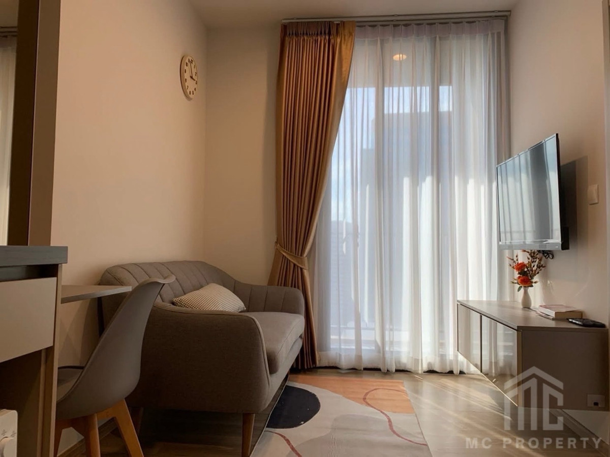 ให้เช่าคอนโดสุขุมวิท อโศก ทองหล่อ : oka haus 1 ห้องนอน 27ตรม เช่าเพียง 21,000 สนใจติดต่อ 0816878954