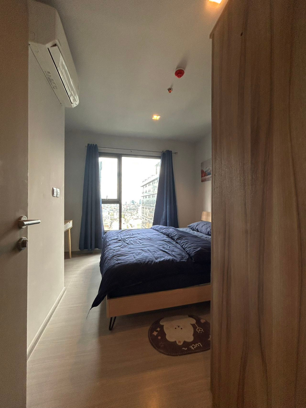 For RentCondoRama9, Petchburi, RCA :  Life Asoke - Rama 9 33sqm one bedcondo rent 18000thb!