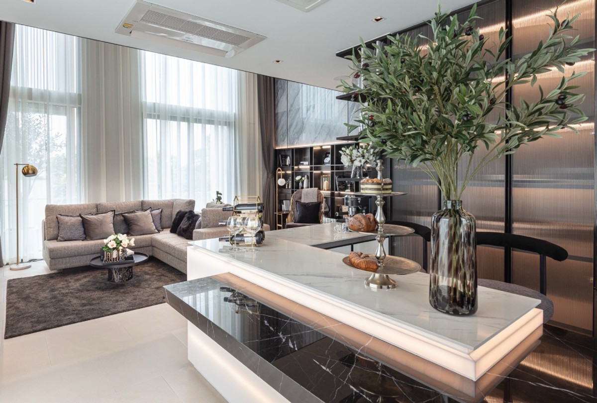 ขายทาวน์โฮมลาดพร้าว เซ็นทรัลลาดพร้าว : HOT DEAL 🔥 Novel Residence Ladprao 18 ขนาด 350 Sq.m 3 bed 4 bath พิเศษ เพียง 32.9 MB เท่านั้น !! ติดต่อ 086-795-9997