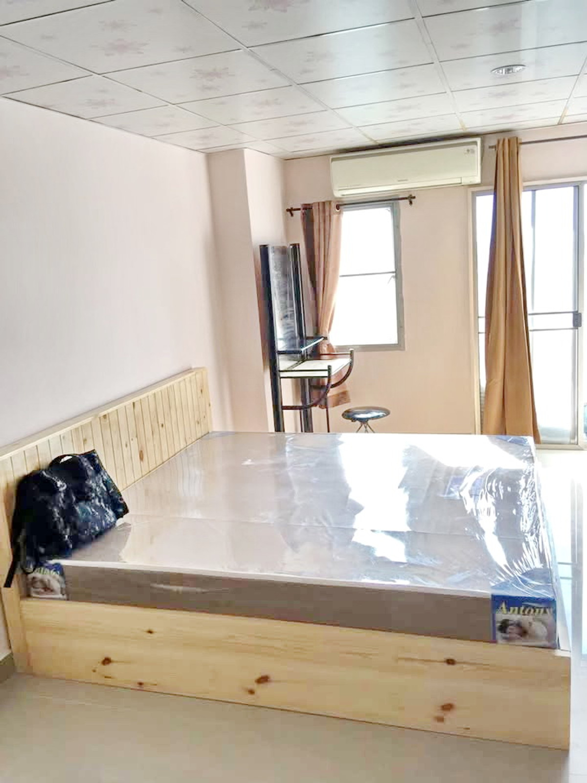 ให้เช่าคอนโดพระราม 5 ราชพฤกษ์ บางกรวย : ให้เช่า คอนโดพร้อมอยู่ Majestic Tower ใกล้ ม.พระนครเหนือ 