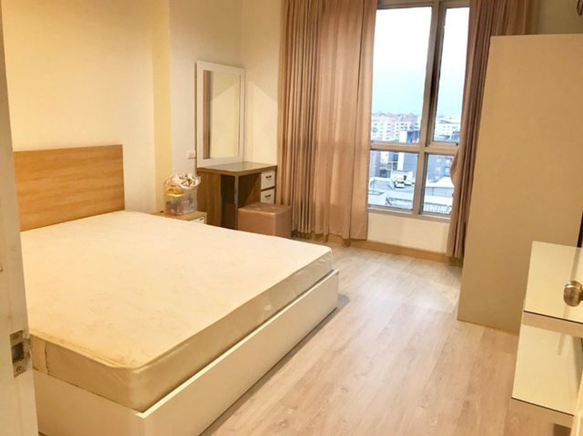 For RentCondoRatchadapisek, Huaikwang, Suttisan : !! Beautiful room for rent, Condo Life Ratchada-Huaikwang, near MRT Huai Khwang.