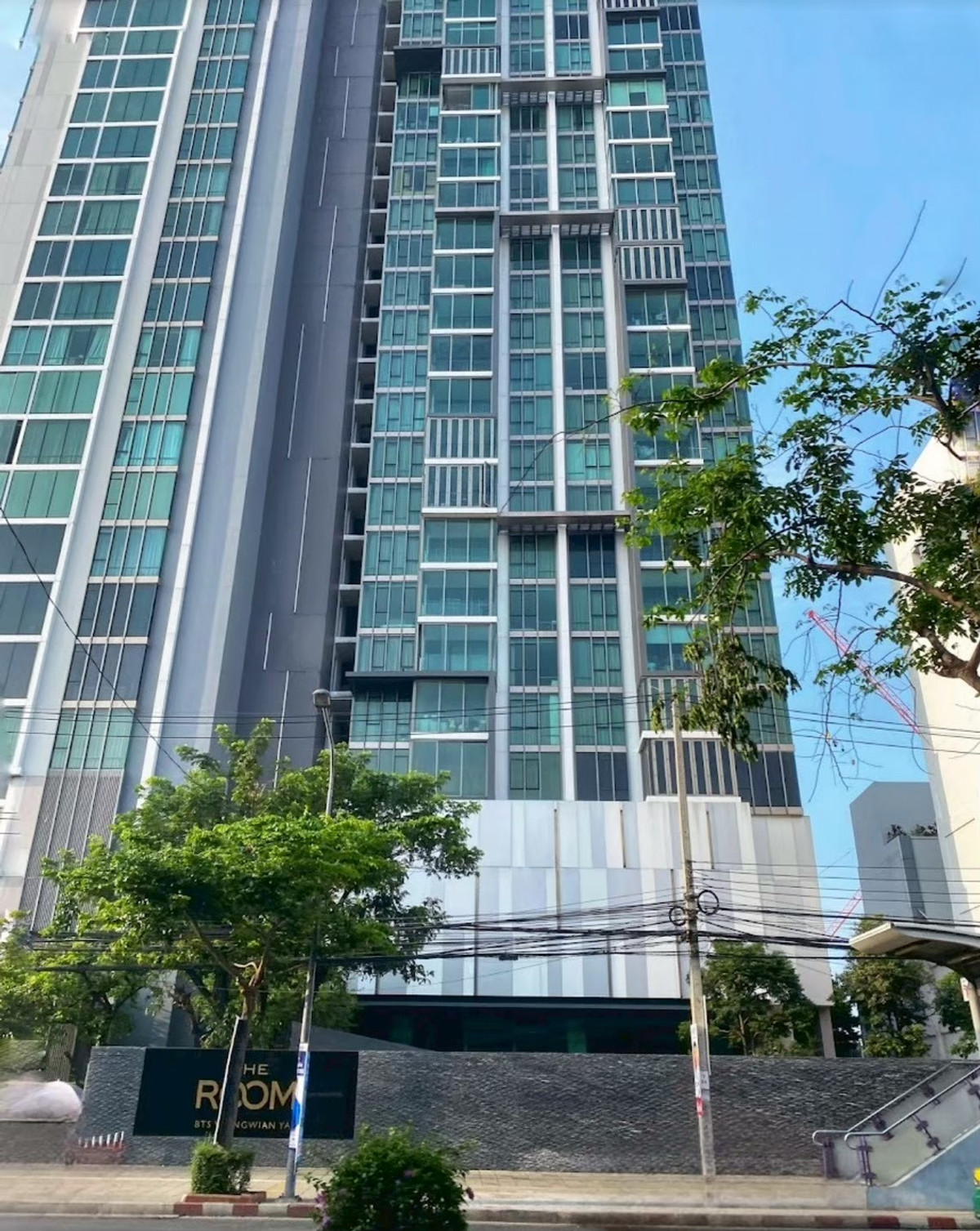 For RentCondoWongwianyai, Charoennakor : ✨ Most peaceful in the area of ​​The Room BTS Wongwian Yai, few units, private, Land & Houses standards 🎉