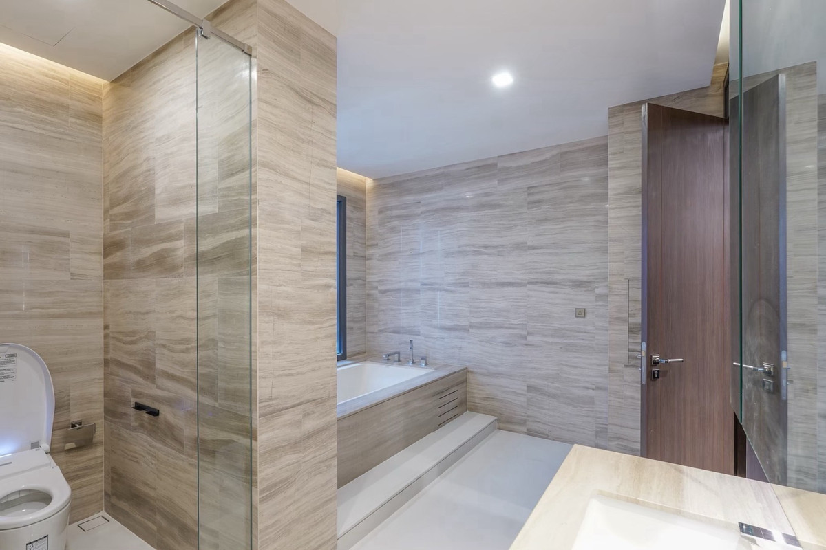 ขายคอนโดนานา : ✅คิววัน สุขุมวิท ห้องชั้นสูง วิวสวย ขนาด 296 Sq.m 4 bed 5 bath ราคาพิเศษ 130 MB ติดต่อ 086-795-9997 (จิมมี่)