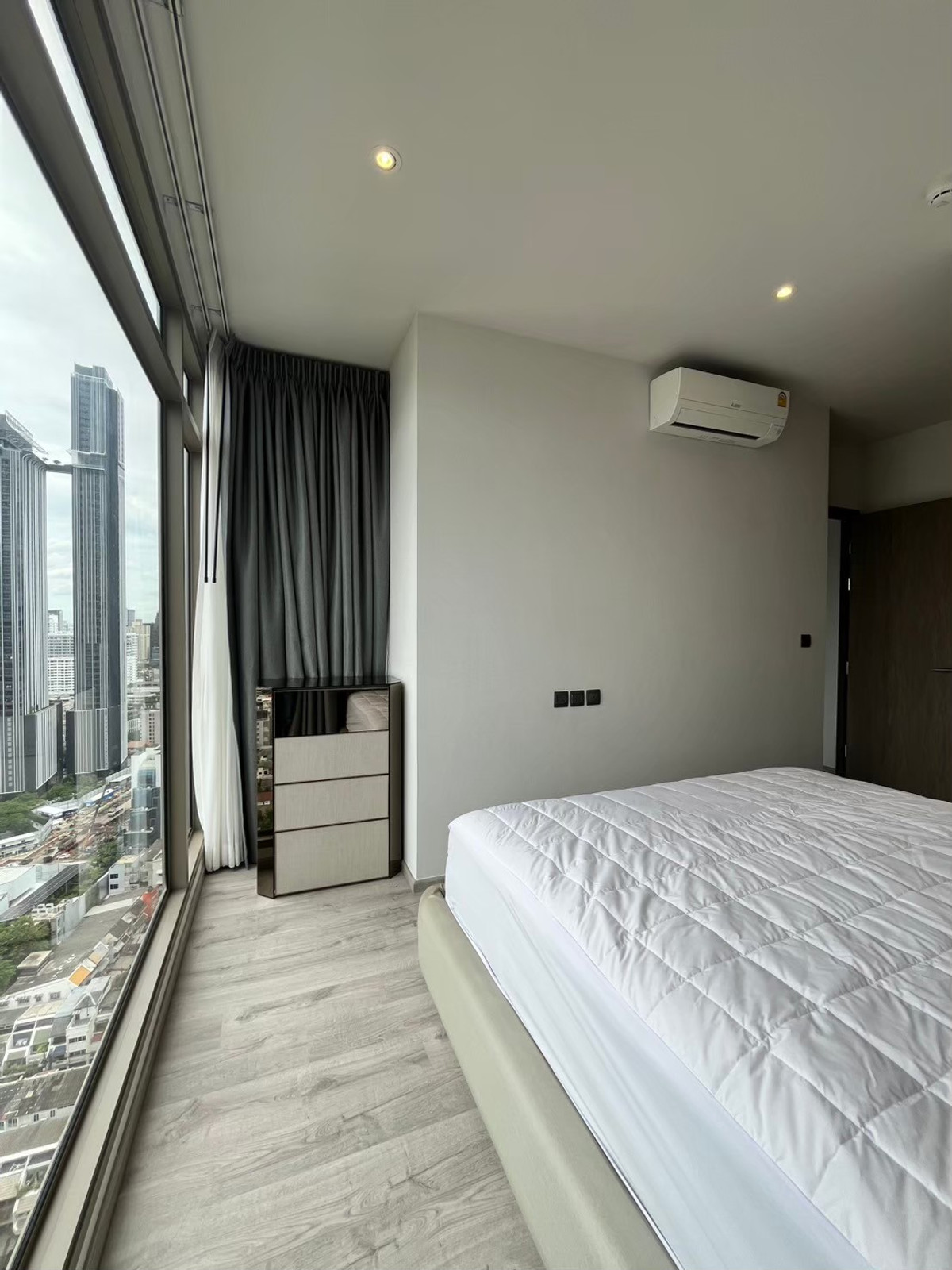 For RentCondoSukhumvit, Asoke, Thonglor : 🔥 Hot Deal 2 bedrooms with best layout for rent rhythm ekkamai estate 🔥