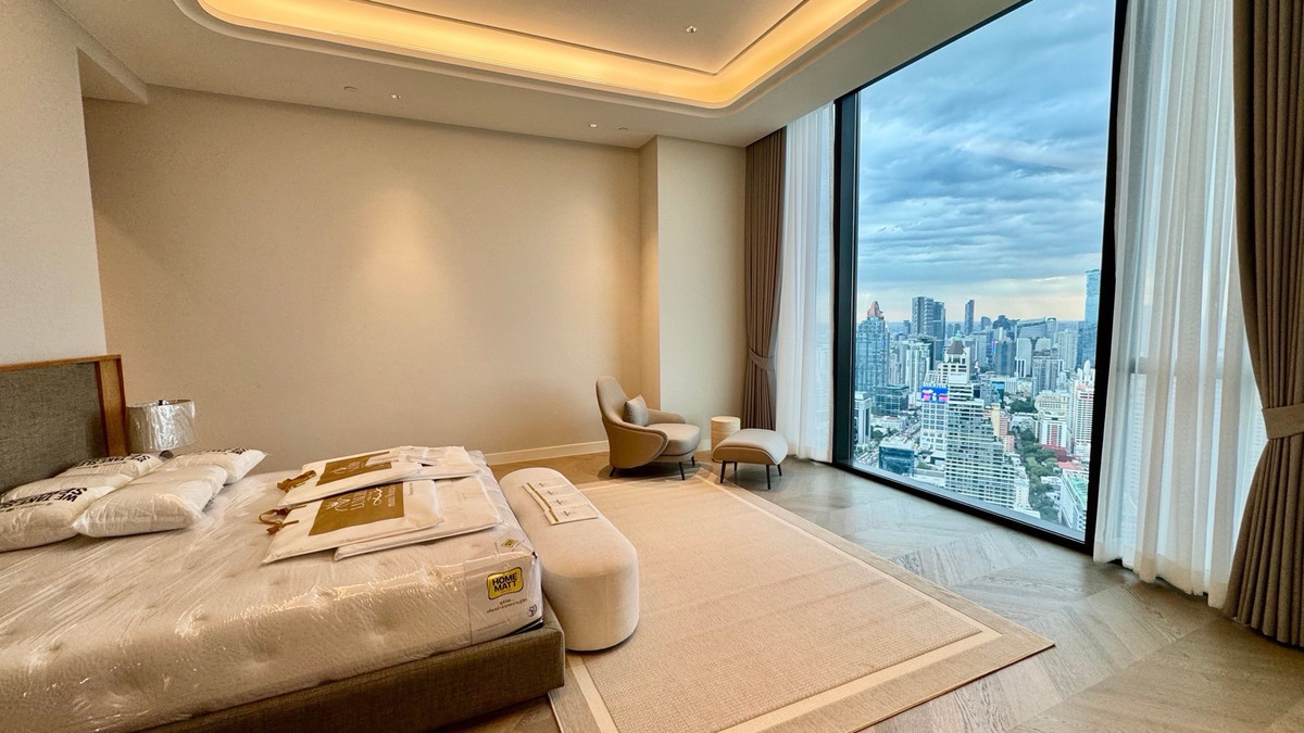 For RentCondoWitthayu, Chidlom, Langsuan, Ploenchit : Ultra Luxury Condo on Wireless Road in Prime Embassy District Ploenchit