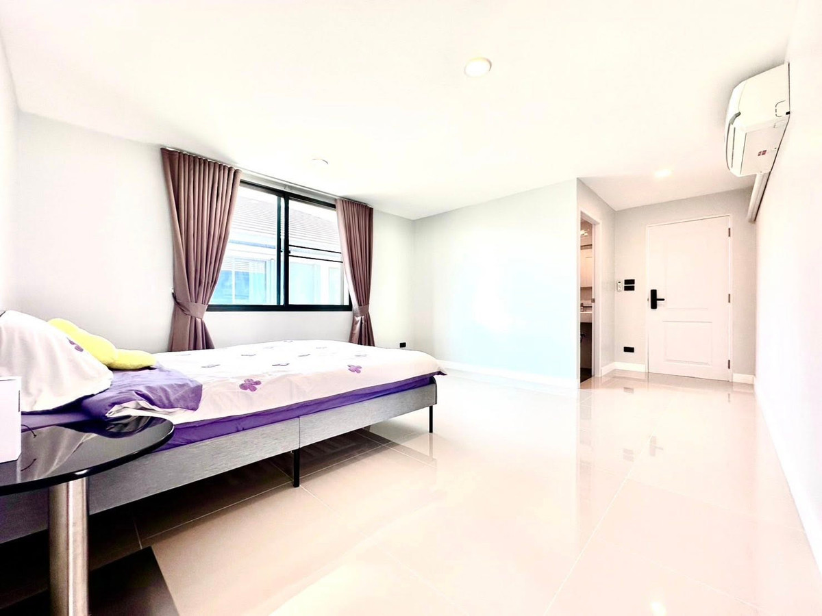 ให้เช่าบ้านพัฒนาการ ศรีนครินทร์ : บ้านเดี่ยวให้เช่า Setthasiri Krungthep Kreetha 2 พร้อมเข้าอยู่ ใกล้โรงเรียนนานาชาติ Please call: 062-496-6454