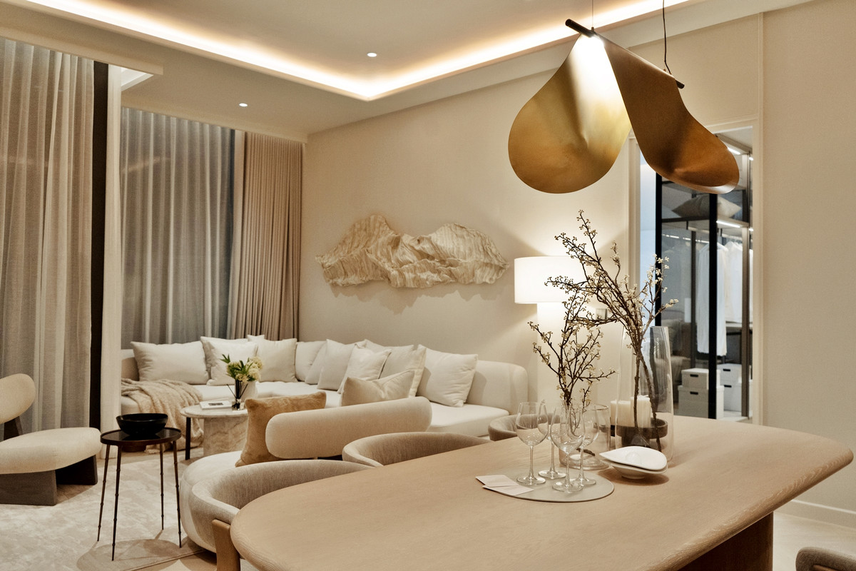 ขายคอนโดสุขุมวิท อโศก ทองหล่อ : คอนโดหรู 3 ห้องนอน corner suite ที่  Still Sukhumvit 20, Contact 062-496-6454