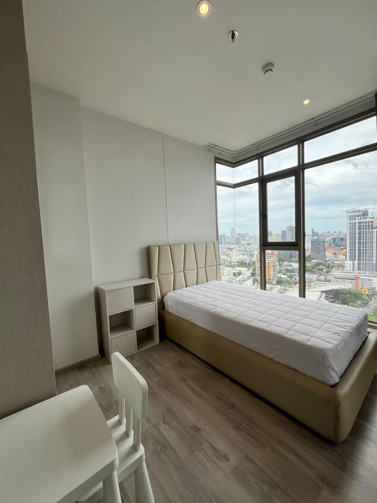 For RentCondoSukhumvit, Asoke, Thonglor : 🔥 Hot Deal 2 bedrooms with best layout for rent rhythm ekkamai estate 🔥