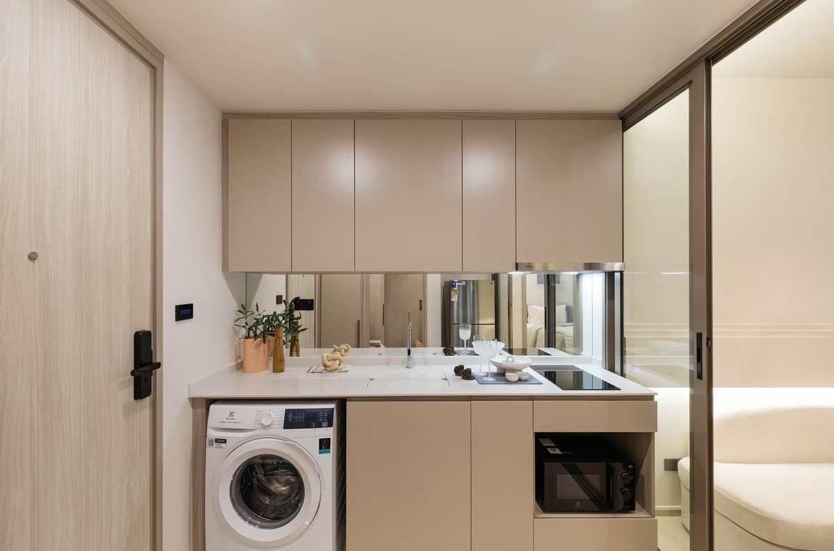 ขายคอนโดสุขุมวิท อโศก ทองหล่อ : Reference Ekkamai 1 ห้องนอน แต่งครบ ยูนิตพิเศษ เริ่ม 6.09 ล้าน* ห้องตรงจากเซลล์โครงการเท่านั้น...!!!