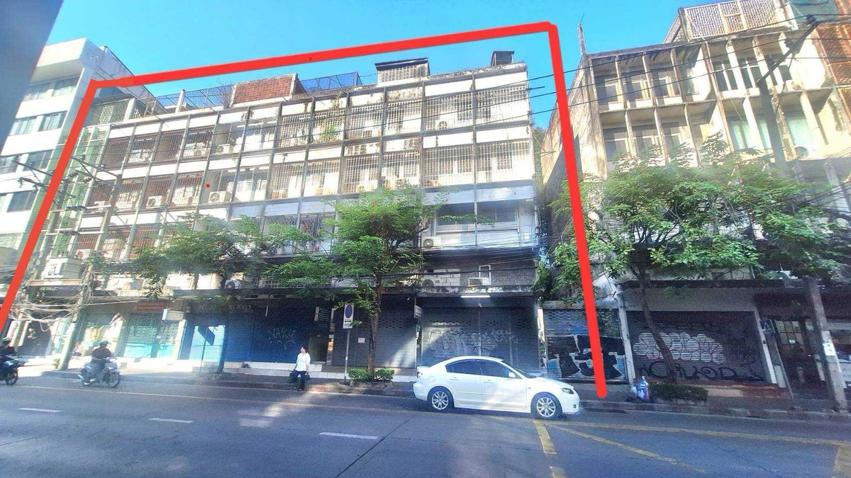 ขายอาคารพาณิชย์สีลม ศาลาแดง บางรัก : ขายอาคารพาณิชย์ 6 คูหาติดกัน สีลม บางรัก เนื้อที่ 121.10 ตร.ว. แขวงสุริยวงศ์ เขตบางรัก กรุงเทพมหานคร
