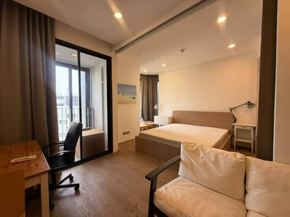 ให้เช่าคอนโดสยาม จุฬา สามย่าน : ⚡️Ashton chula silom แต่งครบ ใกล้จุฬา 35 Sqm 25,000 ถูกสุดในตึก⚡️สนใจนัดชม พัตเตอร์ 0928895628 line:plustor_ss