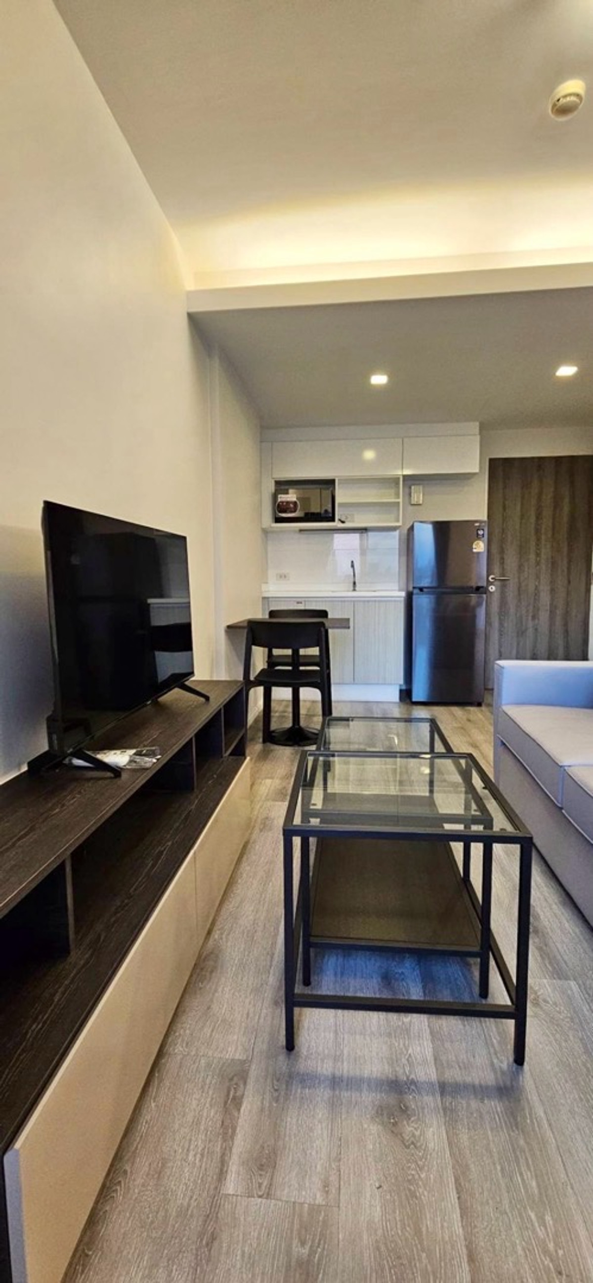 ให้เช่าคอนโดแจ้งวัฒนะ เมืองทอง : 📍 โครงการ : Double Lake Condominium Phase 2🚝 ใกล้ : MRT สายสีชมพู สถานีทะเลสาบเมืองทองธานี 💵 ราคาเช่า : 13,000 บาท / เดือน