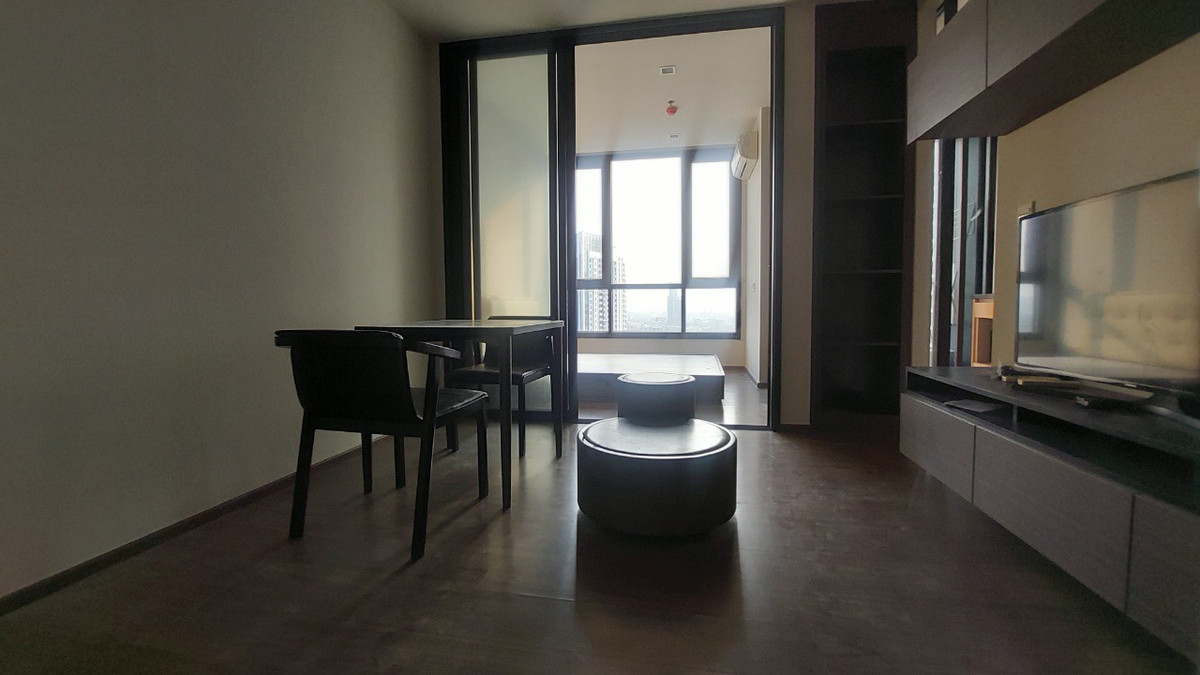 ให้เช่าคอนโดอ่อนนุช อุดมสุข : ให้เช่าคอนโด The Line สุขุมวิท 71 คอนโดแต่งครบพร้อมเข้าอยู่ใกล้รถไฟฟ้า BTS พระโขนง!!