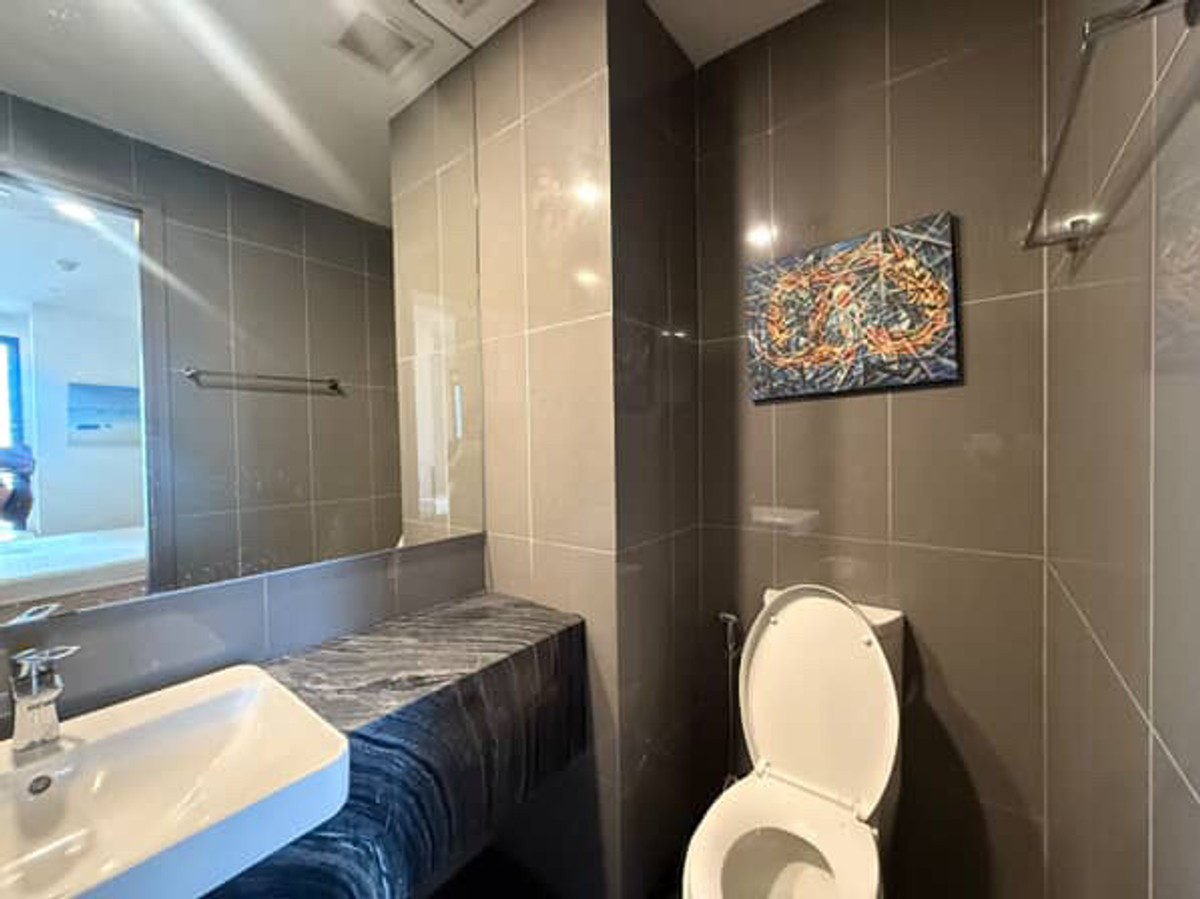 ให้เช่าคอนโดสยาม จุฬา สามย่าน : ⚡️Ashton chula silom แต่งครบ ใกล้จุฬา 35 Sqm 25,000 ถูกสุดในตึก⚡️สนใจนัดชม พัตเตอร์ 0928895628 line:plustor_ss