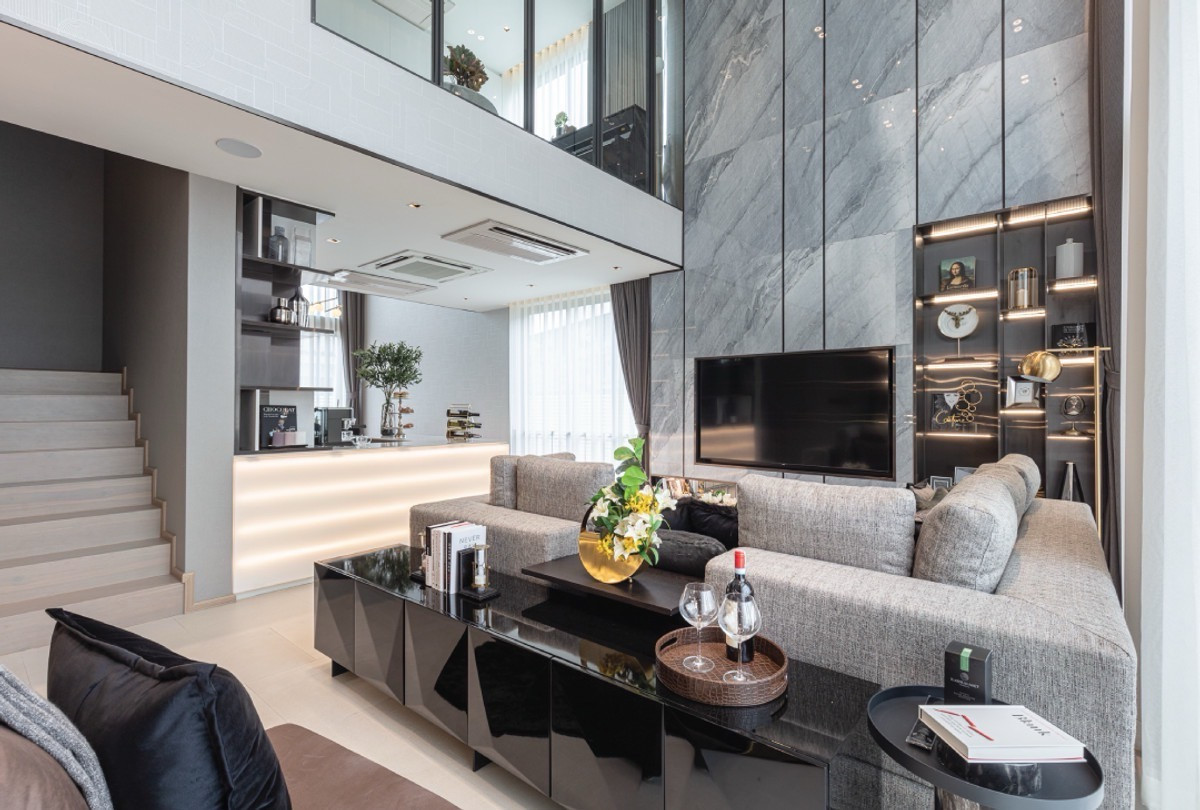 ขายทาวน์โฮมลาดพร้าว เซ็นทรัลลาดพร้าว : 📌ราคาดีที่สุด Novel Residence Ladprao 18 ขนาด 350 Sq.m 3 bed 4 bath พิเศษ เพียง 20.9 MB เท่านั้น !! ติดต่อ 086-795-9997