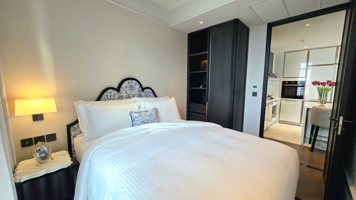 ให้เช่าคอนโดสุขุมวิท อโศก ทองหล่อ : Luxury Serviced Living at La Clef Bangkok