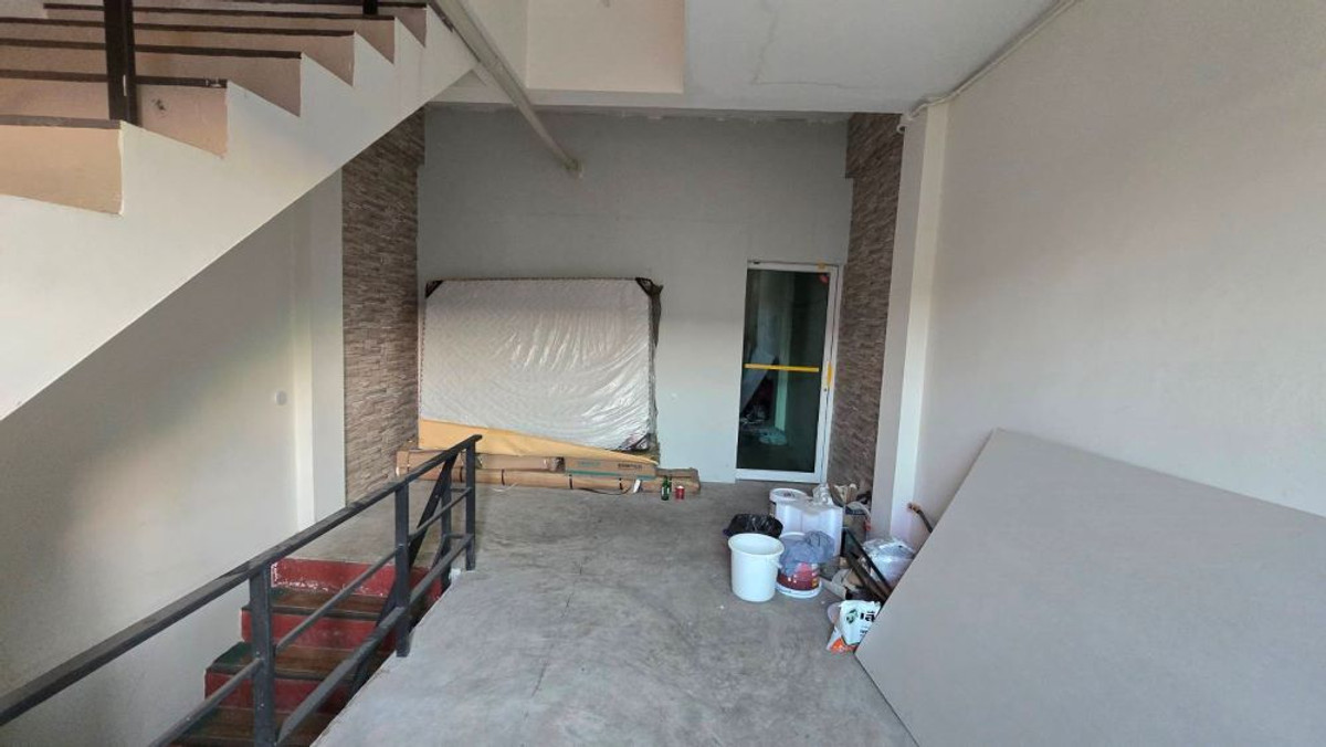 ขายอาคารพาณิชย์อยุธยา : อาคารพาณิชย์ อนานคร โครงการ 5 ต.คานหาม อ.อุทัย จ.พระนครศรีอยุธยา ทำเลทอง ติดถนนใหญ่ ใกล้แหล่งชุมชน