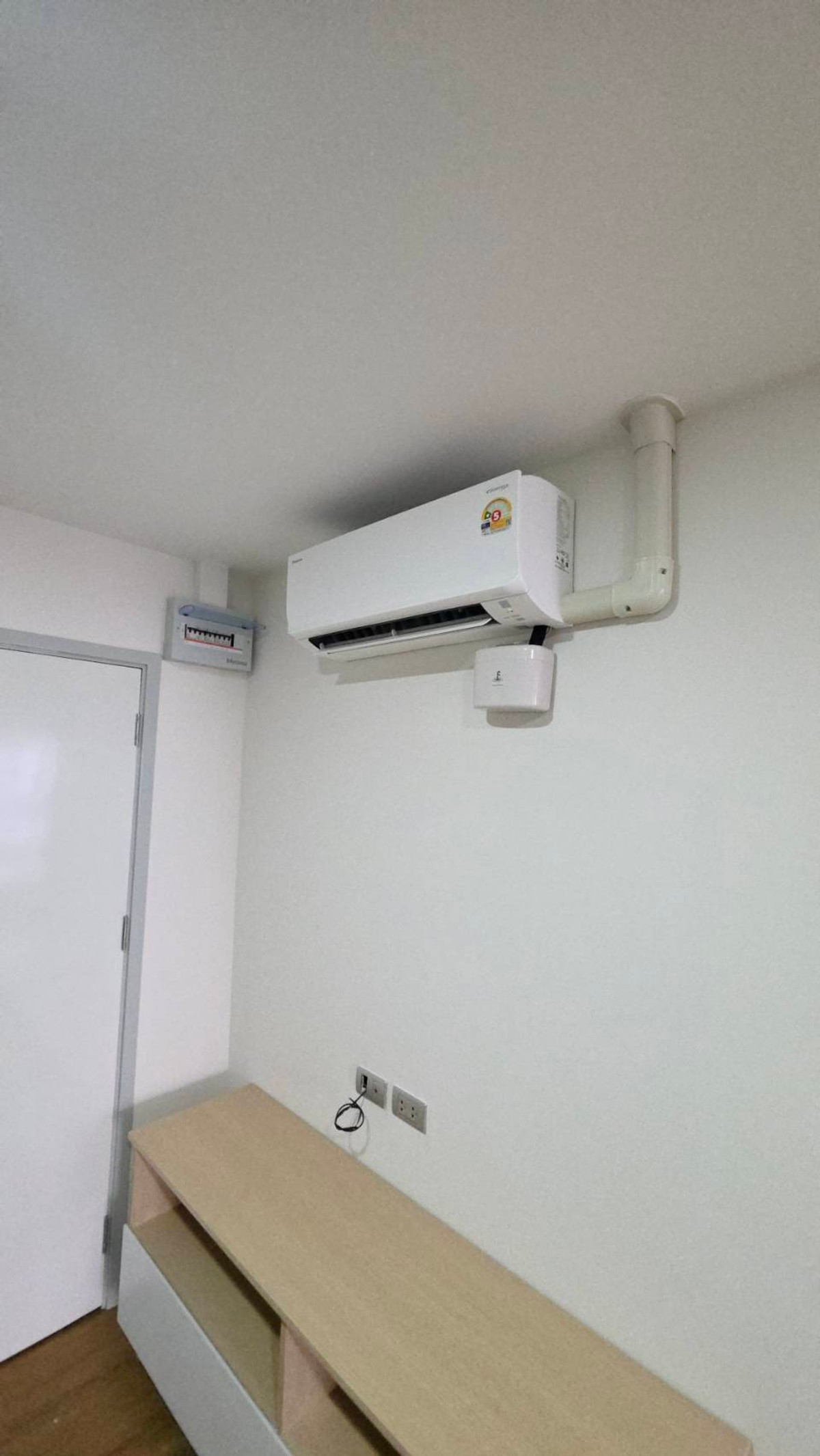 For RentCondoSamut Prakan,Samrong : 🔥Urgent for rent🔥 ALIVE SUKHUMVIT 76 (Alife Sukhumvit 76) Building B, 5th floor, new room, first hand, fully furnished, ready to move in 📏 Size 48.12 sq m. | 2 bedrooms, 1 bathroom Line @bzprOperty