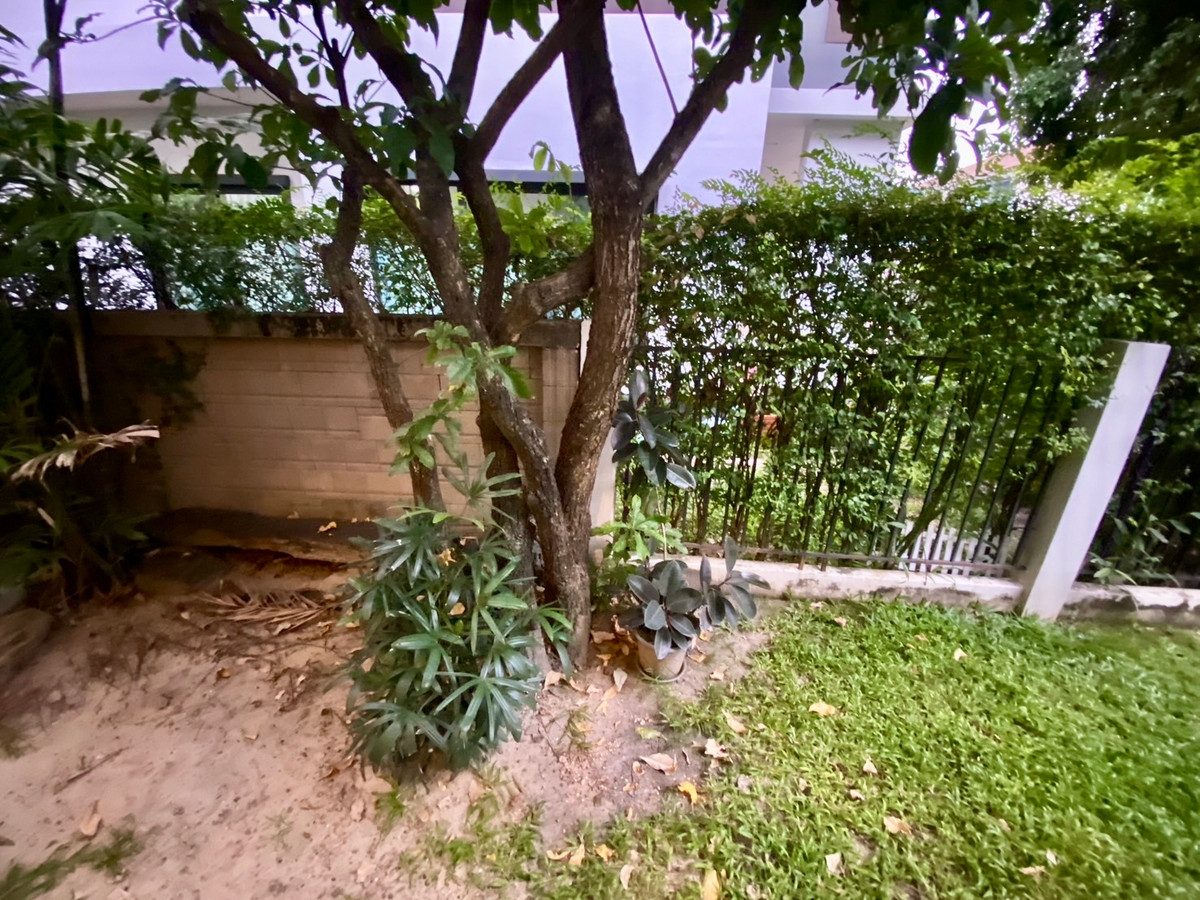 For SaleHousePattanakan, Srinakarin : Urgent Sale – 2-Storey Single House at Setthasiri Krungthep Kreetha | Special Price Below Market | Ready to Move In