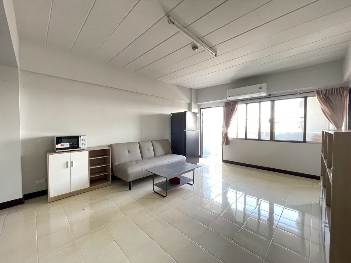 ขายคอนโดนวมินทร์ รามอินทรา : อมรพันธ์ คอนโด ตึก R4 2 นอน 2 น้ำ 70 ตารางเมตร ตกแต่งใหม่ พร้อมเฟอร์ครบ