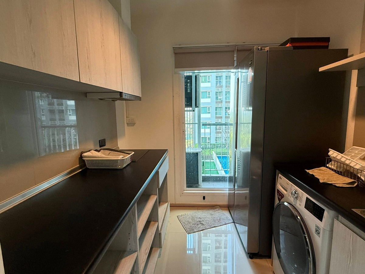 For RentCondoSamut Prakan,Samrong : For Rent ✨ Aspire Erawan ✨ 2 Bedroom | Private corner unit, right next to BTS Chang Erawan (0 meters).