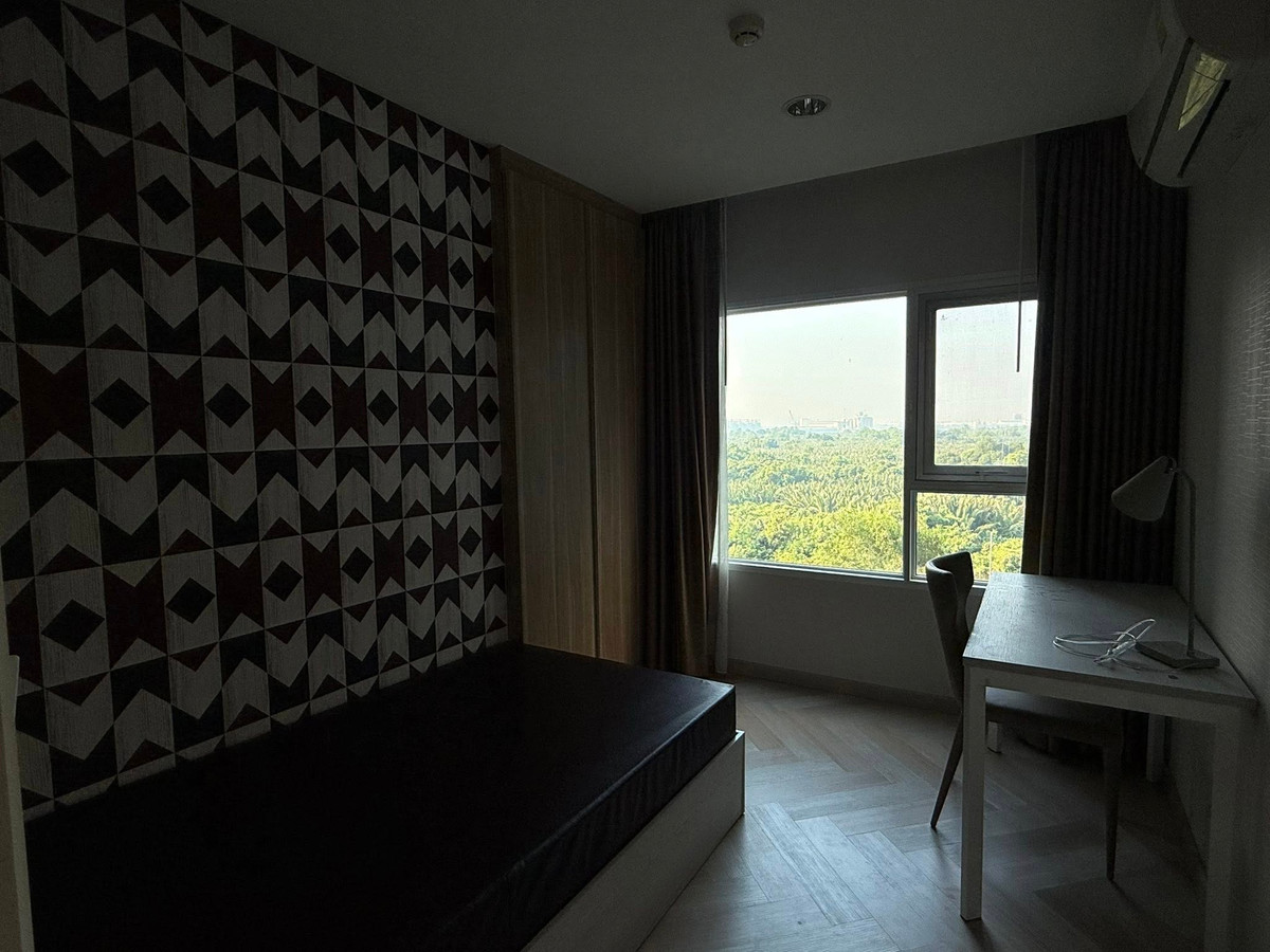 For RentCondoSamut Prakan,Samrong : For Rent ✨ Aspire Erawan ✨ 2 Bedroom | Private corner unit, right next to BTS Chang Erawan (0 meters).