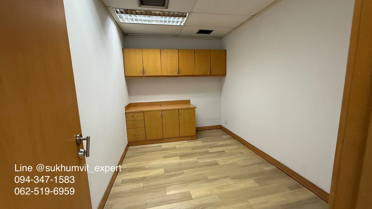 For RentOfficeSukhumvit, Asoke, Thonglor : Office for Rent – Near BTS Ekkamai (5-Minute Walk)