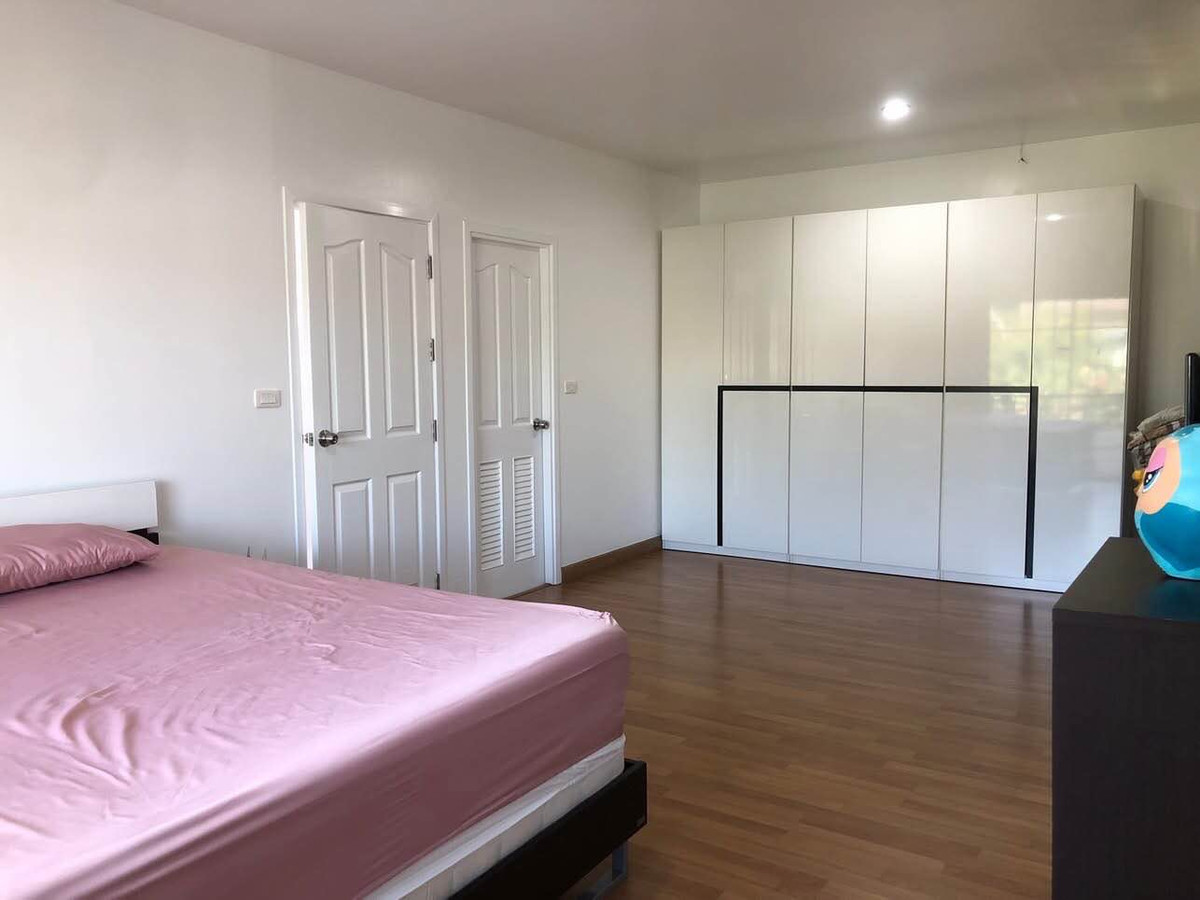 For RentHouseLadkrabang, Suwannaphum Airport : Passorn 21 Rama 9 - Wongwaen / 4 Bedrooms (FOR RENT) BZD112