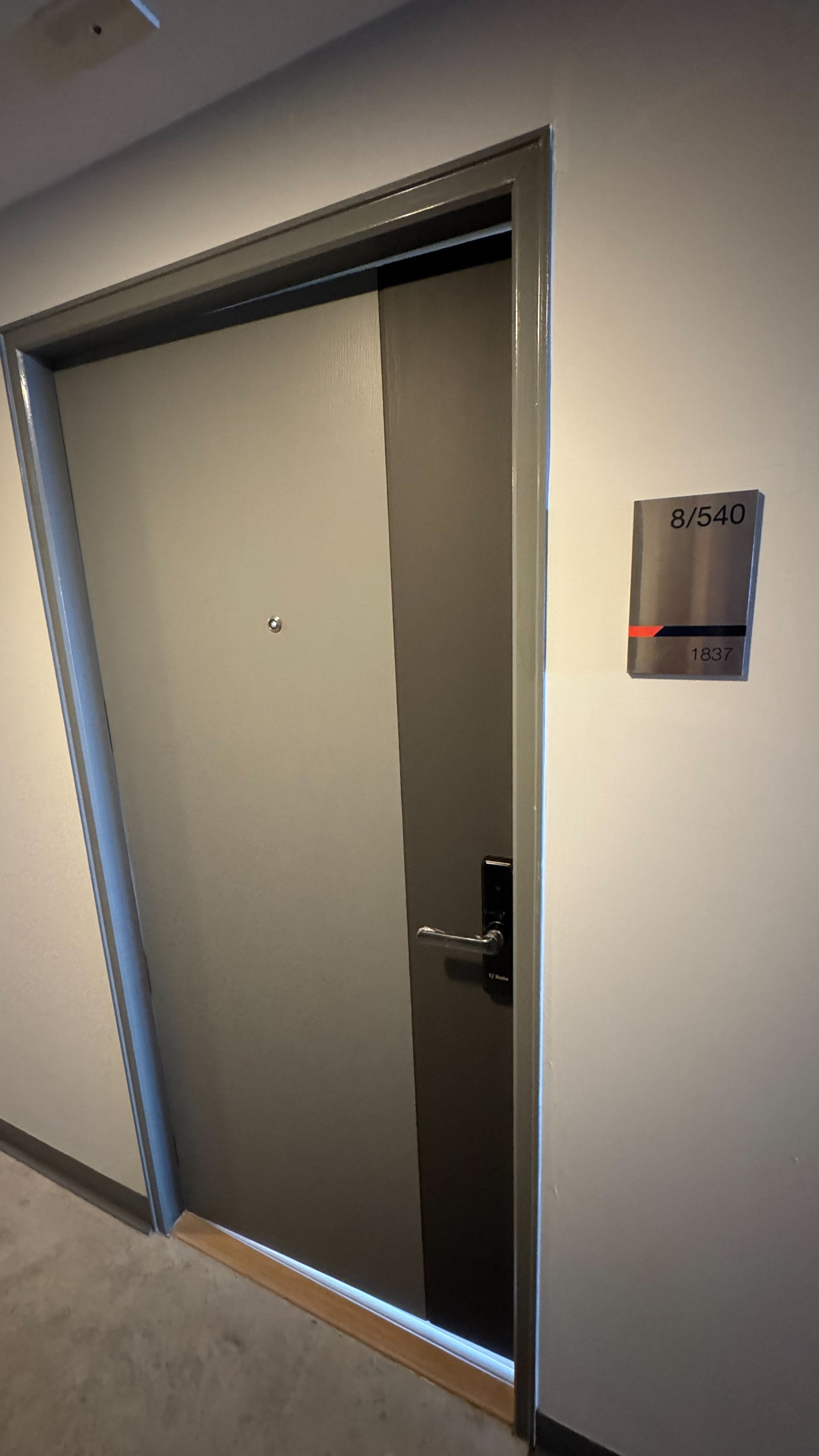 ให้เช่าคอนโดแจ้งวัฒนะ เมืองทอง : ปล่อยเช่าด่วน!!! 🔥🔥🔥 🎉Lumpini Ville Chaengwatthana-Pakkret Station 🎉🔥ห้องใหม่ อยู่ก่อนเจ้าของ🔥  ✅ชั้น 18 ขนาด 23.xx ตรม. แบบ Studio วิวเมือง + สวน Line @bzprOperty