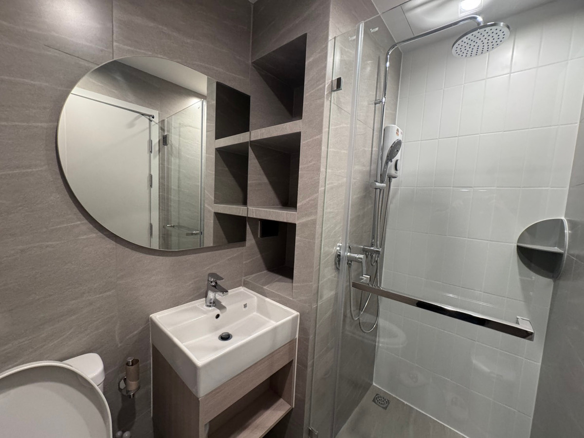 ให้เช่าคอนโดวงเวียนใหญ่ เจริญนคร : Reference Sathorn วงเวียนใหญ่ ห้องใหม่ติด bts วงเวียนใหญ่ ว่างพร้อมให้เช่า !