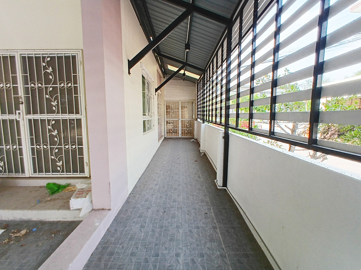 For SaleTownhomeNakhon Pathom : 🏡 Corner unit, garden frontage! Townhouse for sale, The Greenery 7 Soi 4. Fully extended and ready to move in!