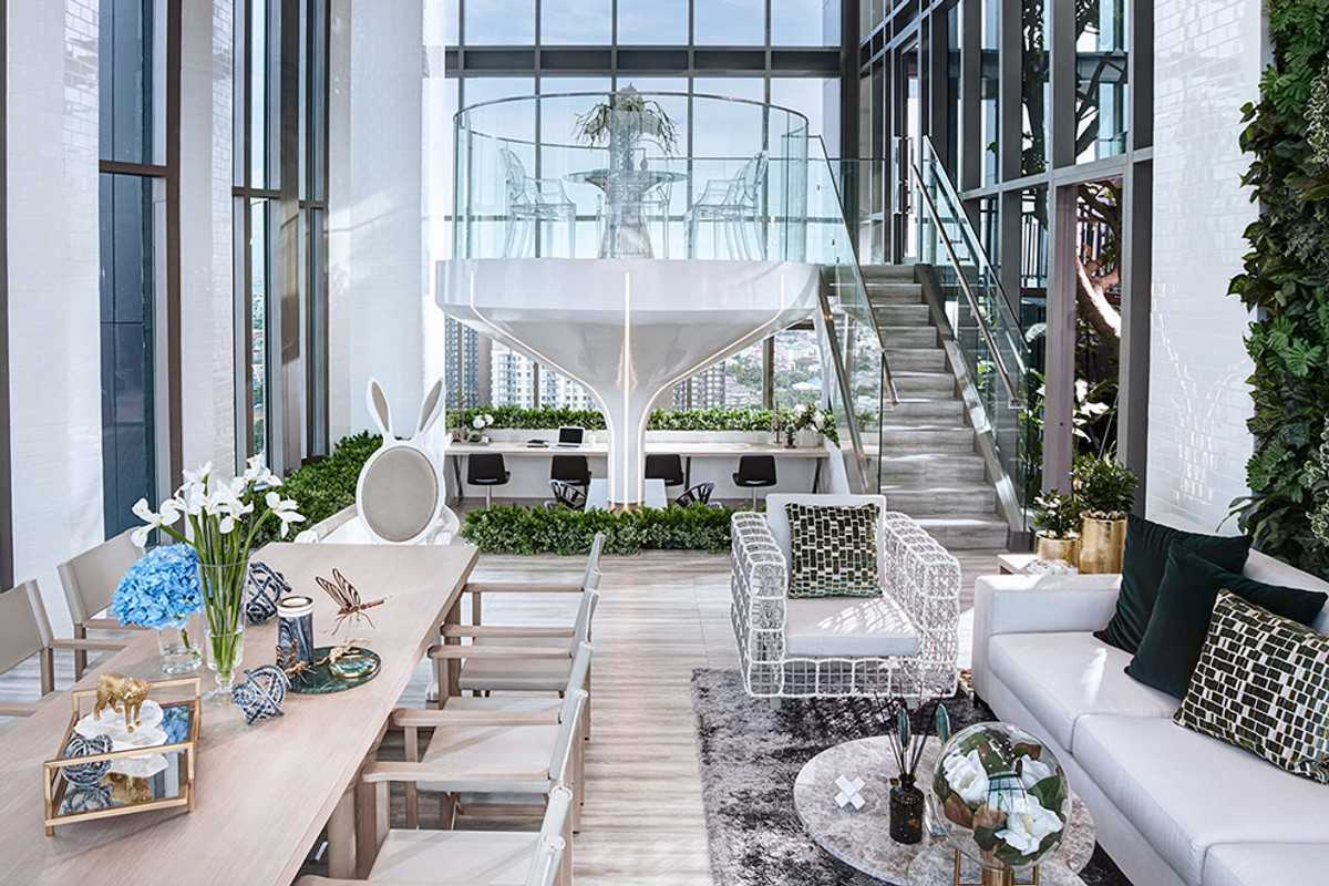 For RentCondoThaphra, Talat Phlu, Wutthakat : Condo for rent, Whizdom Station Ratchada Tha Phra, next to BTS Talat Phlu, opposite The Mall Tha Phra.