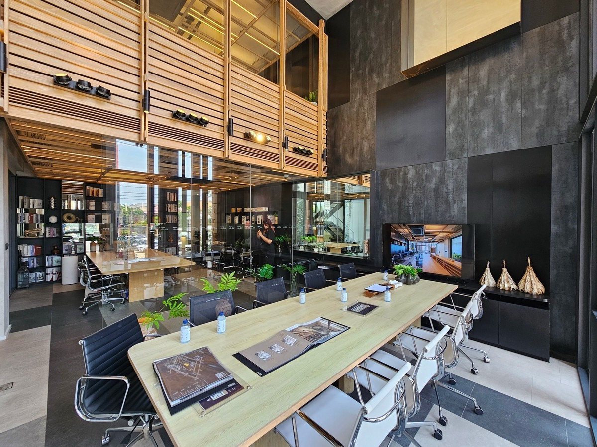 ขายทาวน์โฮมลาดพร้าว เซ็นทรัลลาดพร้าว : ⭐️💰โฮมออฟฟิศทำเลดี เดินทางเข้าออกสะดวกมาก ใกล้รถไฟฟ้า สถานี ภาวนา Baan Puripuri ลาดพร้าว 41 | 295 ตร.ม. แต่งครบ 21.64 MB  📞: 086-795-9997 (จิมมี่)