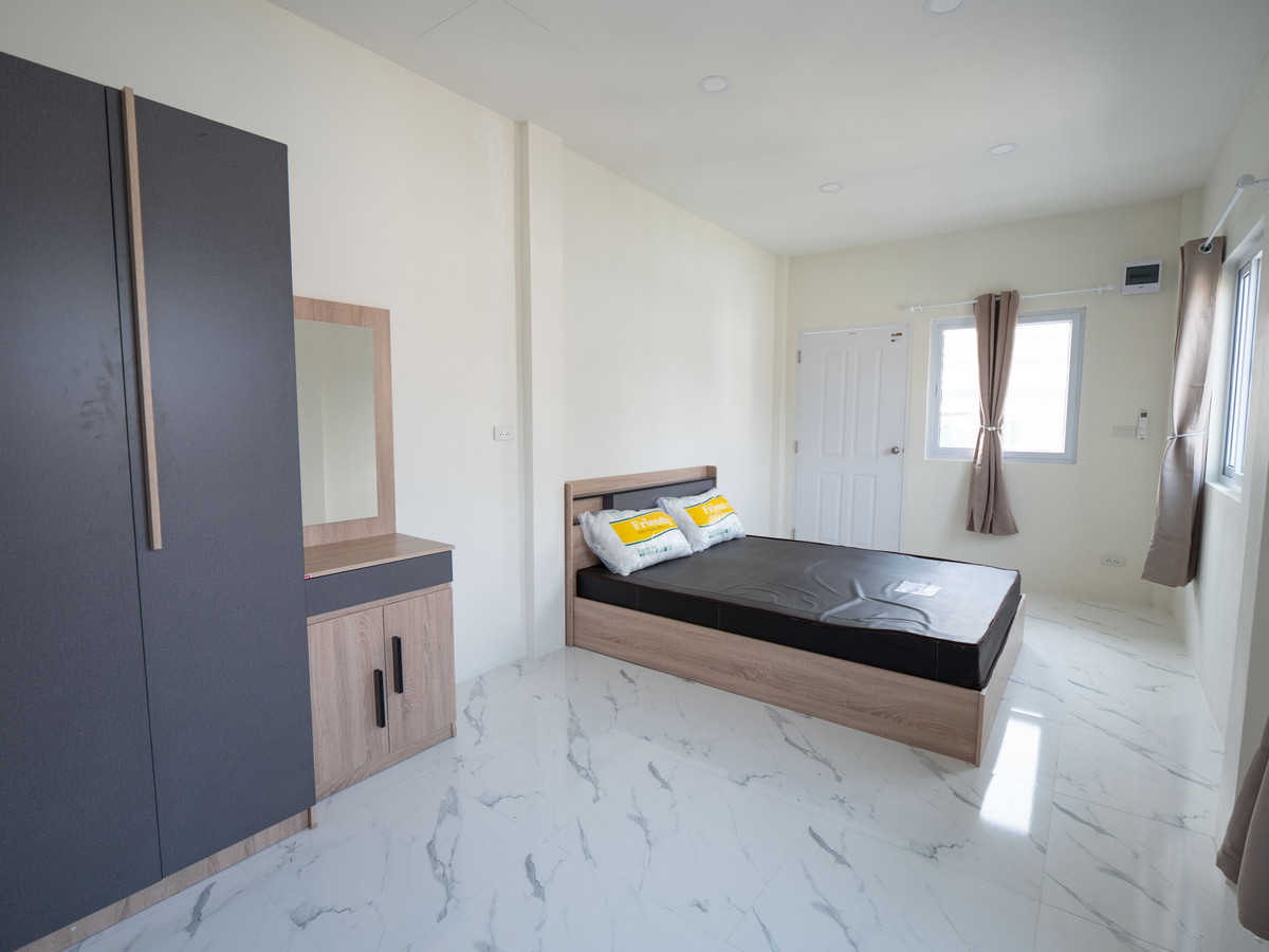 ขายกิจการโรงแรม & กิจการอพาร์ตเมนต์บางนา แบริ่ง ลาซาล : #ขายอพาร์ทเม้นท์ #ขายหอพัก #ใกล้เมกะบางนา ผลตอบแทน Yield% 7.5% ให้ไวเลยครับ พึ่งสร้างเสร็จใหม่ๆ มี 10 ห้อง ผู้เช่าเต็มทุกห้อง 100% ราคาดีมากๆ 