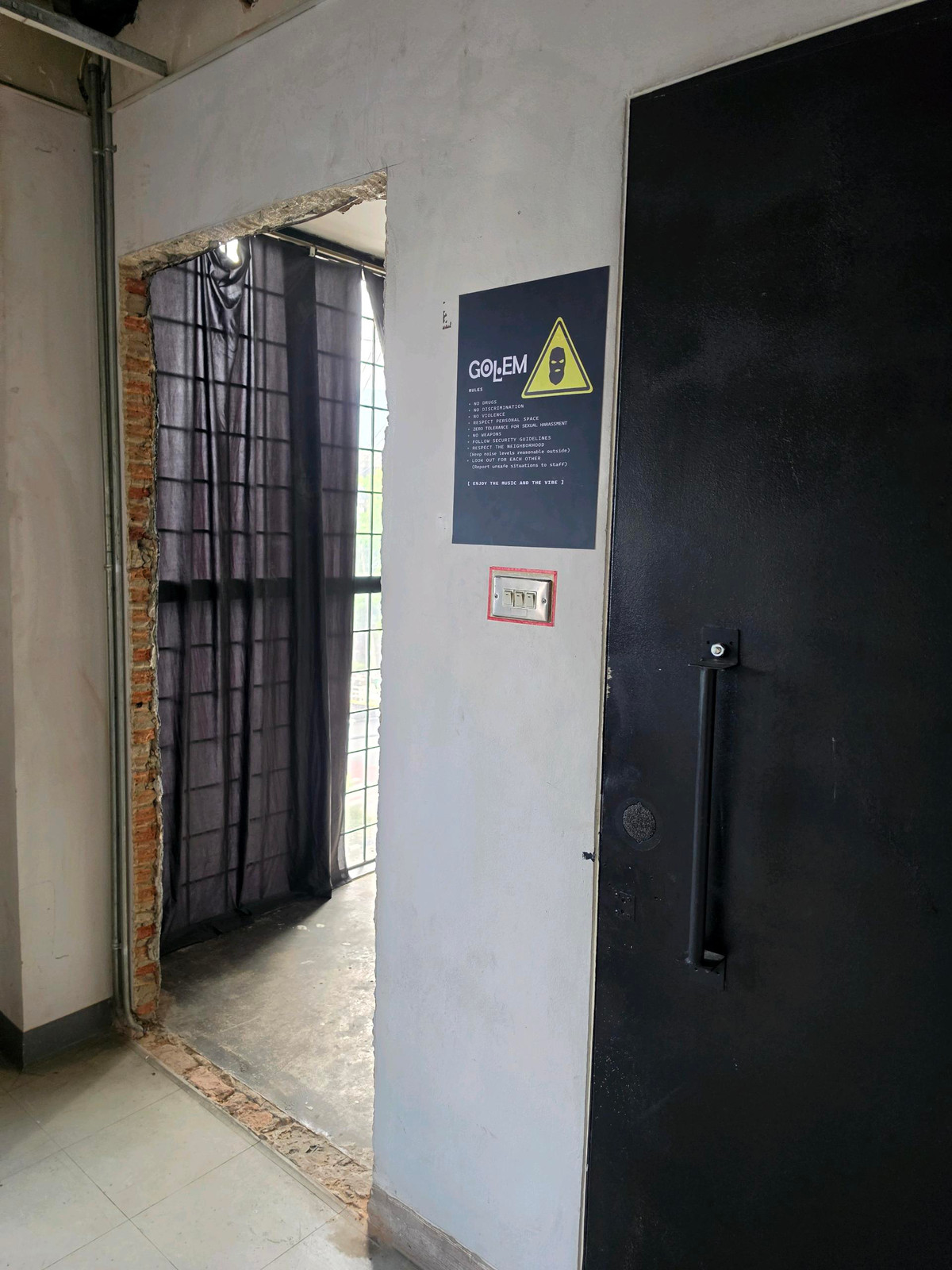 ให้เช่าอาคารพาณิชย์สยาม จุฬา สามย่าน : 🚩For Rent : Stand Alone Building Located on Rama 4 Road, Only 180 m. from MRT Hua Lamphong