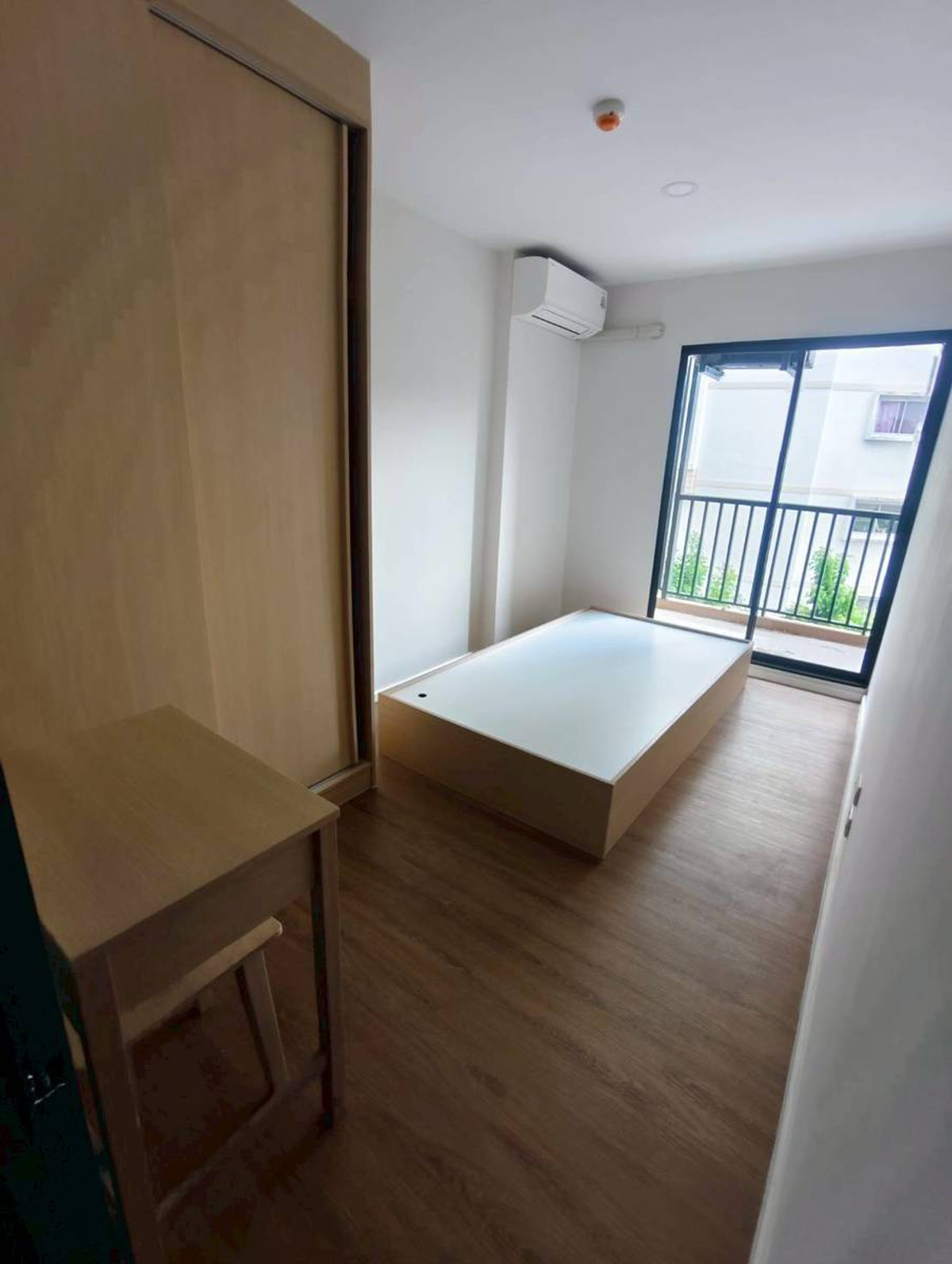 For RentCondoSamut Prakan,Samrong : 🔥Urgent for rent🔥 ALIVE SUKHUMVIT 76 (Alife Sukhumvit 76) Building B, 5th floor, new room, first hand, fully furnished, ready to move in 📏 Size 48.12 sq m. | 2 bedrooms, 1 bathroom Line @bzprOperty