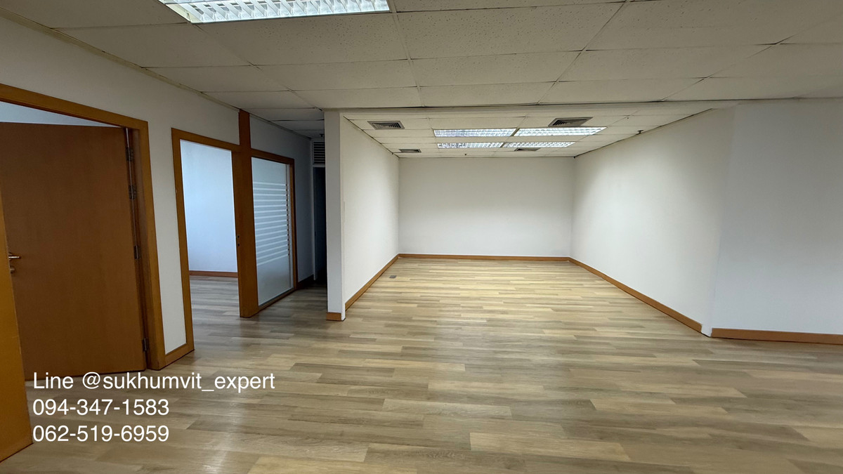 For RentOfficeSukhumvit, Asoke, Thonglor : Office for Rent – Near BTS Ekkamai (5-Minute Walk)