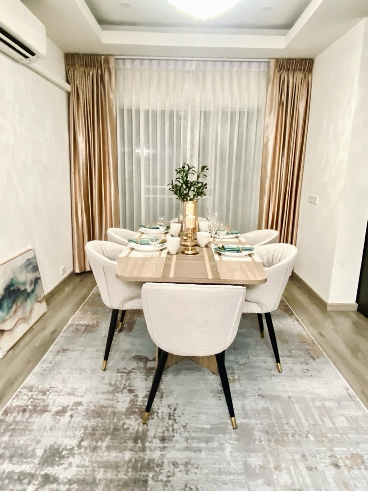 ขายคอนโดบางนา แบริ่ง ลาซาล : ขายคอนโด116 ตร.ม ชั้น1 มีระเบียง มีสวน 3นอน 2น้ำ ครัว จอดรถ3คัน 