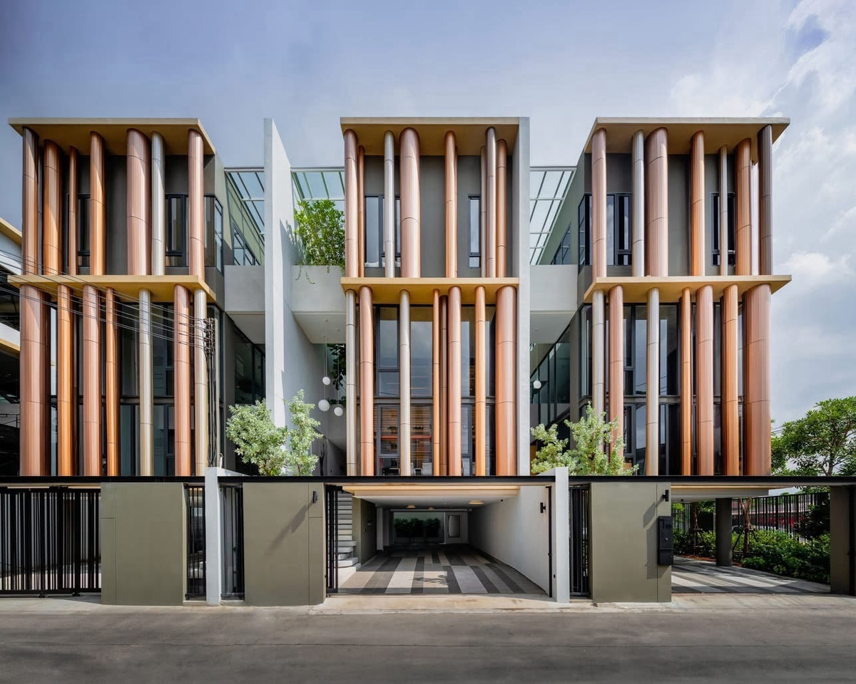 ขายทาวน์โฮมลาดพร้าว เซ็นทรัลลาดพร้าว : 🏆🏛️โฮมออฟฟิศลาดพร้าว | Home office Ladprao โครงการ Baan puripuri (บ้านภูริปุรี) ลาดพร้าว 41 ตกแต่งพร้อมอยู่ 3.5 ชั้น 1 ห้องนอน 4 ห้องน้ำ ขนาด 295 Sq.m คุ้มค่าสุดๆ เพียง 21.64 ล้านบาท เท่านั้น !! นัดหมายชมโครงการ 086-795-9997 (จิมมี่)