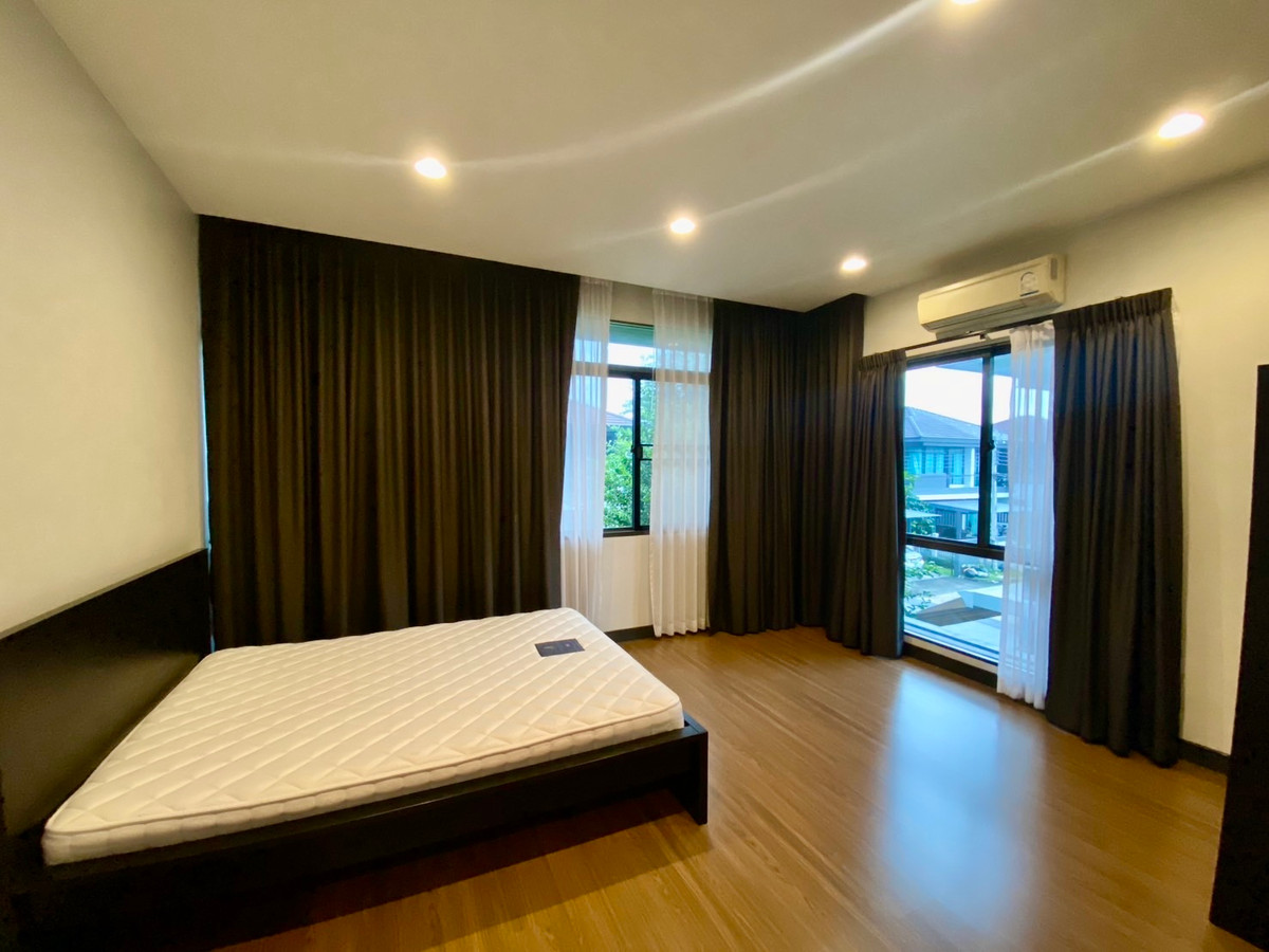 For SaleHousePattanakan, Srinakarin : Urgent Sale – 2-Storey Single House at Setthasiri Krungthep Kreetha | Special Price Below Market | Ready to Move In