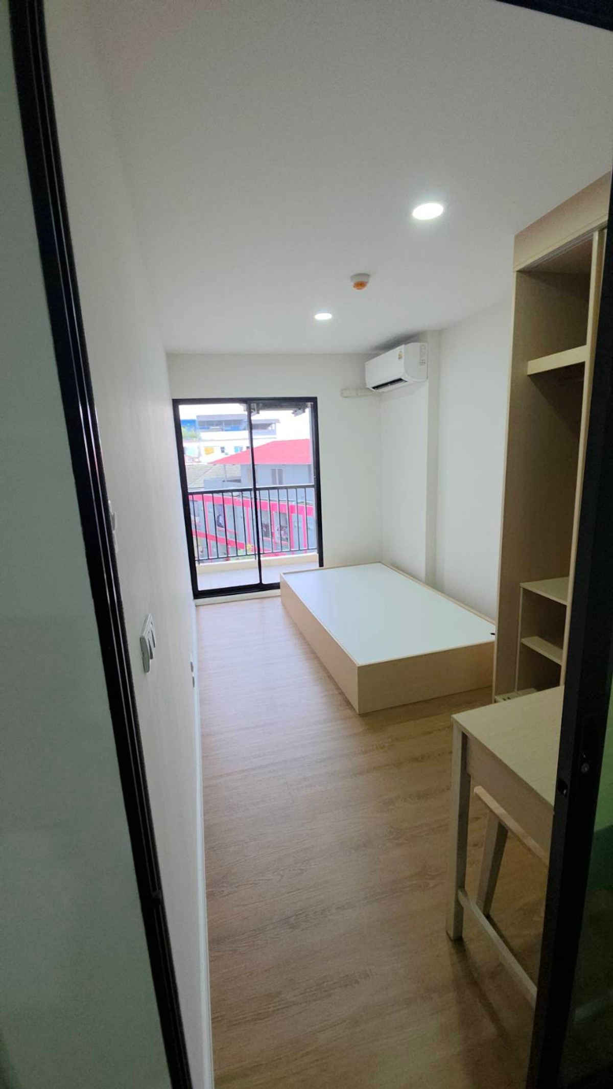 For RentCondoSamut Prakan,Samrong : 🔥Urgent for rent🔥 ALIVE SUKHUMVIT 76 (Alife Sukhumvit 76) Building B, 5th floor, new room, first hand, fully furnished, ready to move in 📏 Size 48.12 sq m. | 2 bedrooms, 1 bathroom Line @bzprOperty