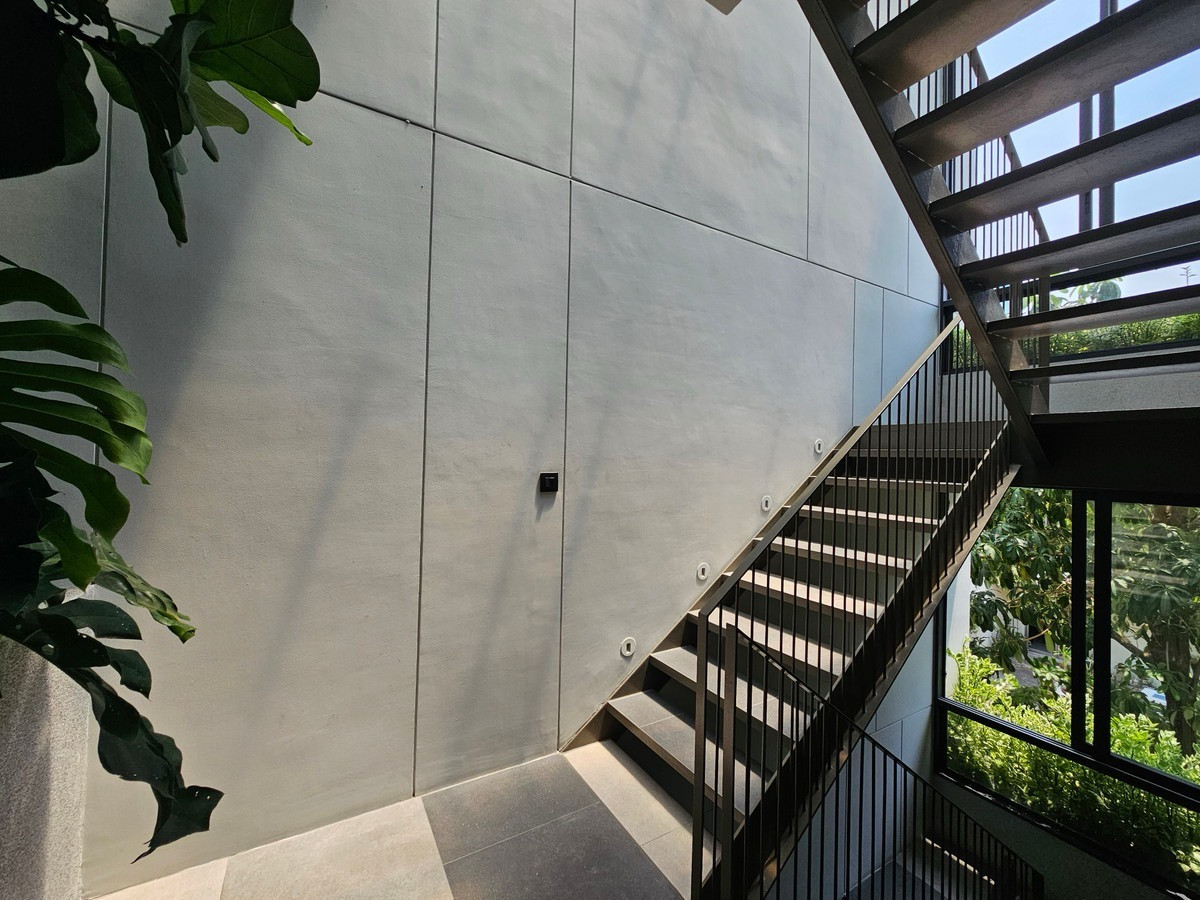 For SaleHome OfficeChokchai 4, Ladprao 71, Ladprao 48, : 🏠Home office Lat Phrao 41 Baan Puri Puri size 295 Sq.m 1 bed 4 bath special only 21.64 MB only!!!